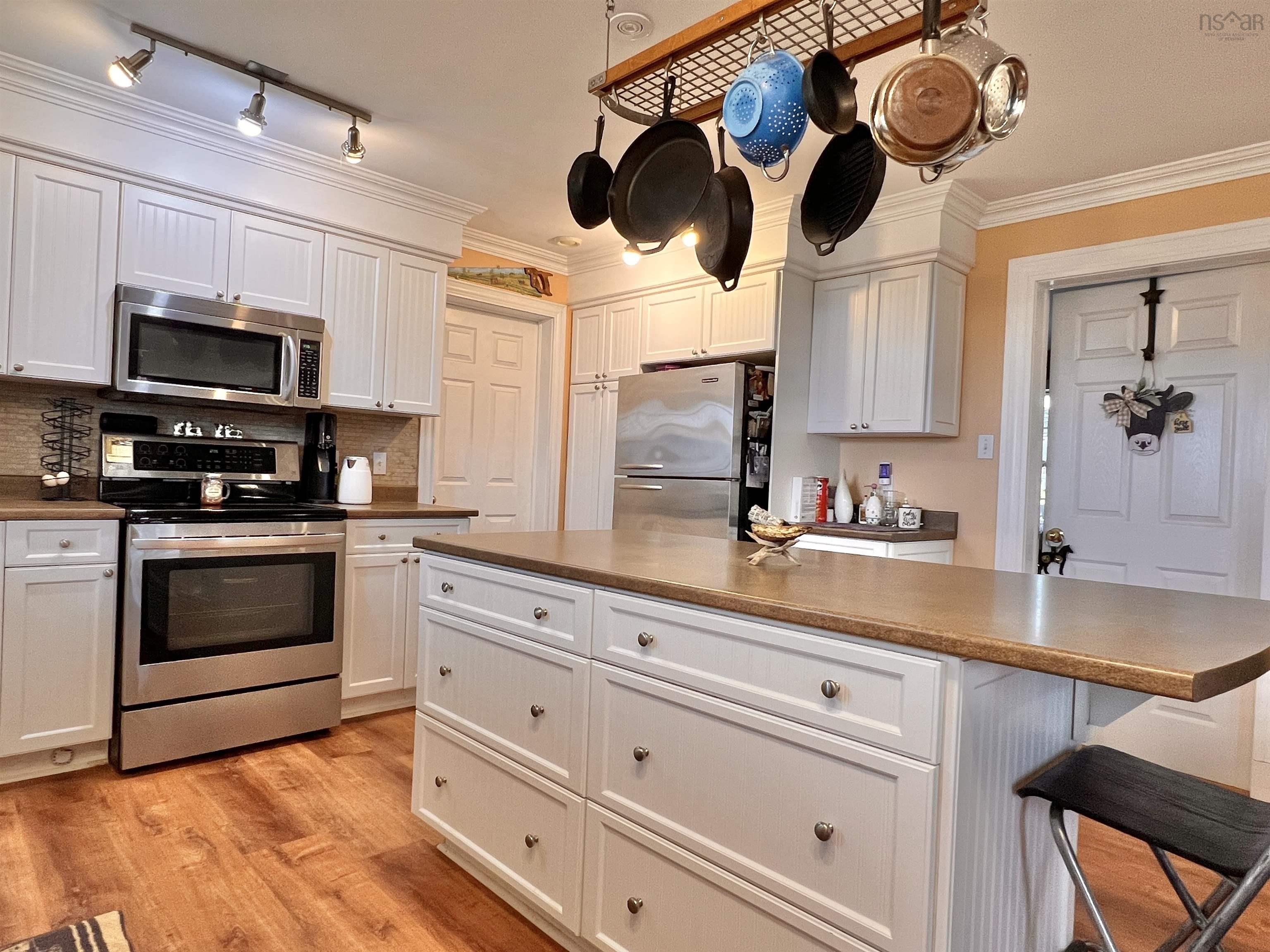 $1,450,000.00: 697 Belmont Road, Belmont