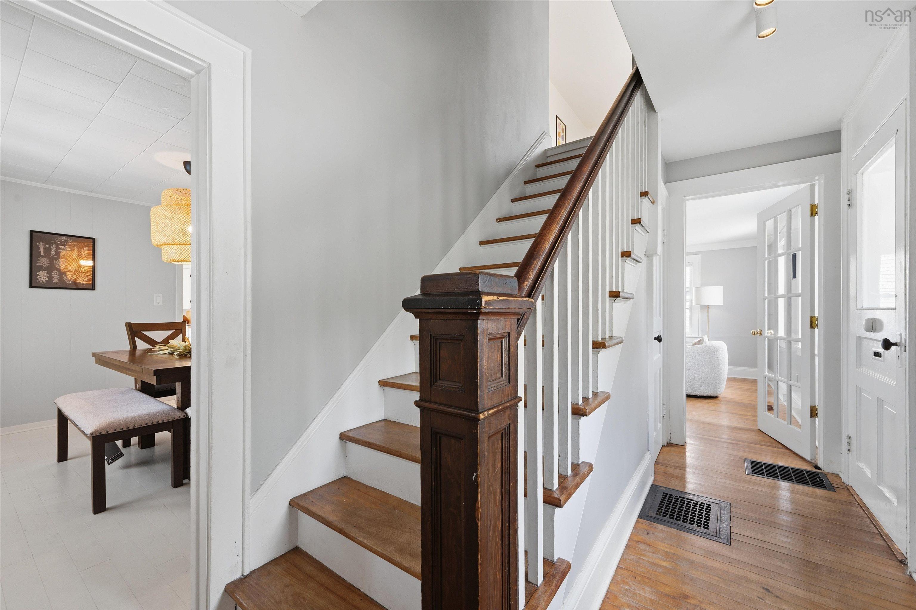 $889,900.00: 47 North Street, Dartmouth