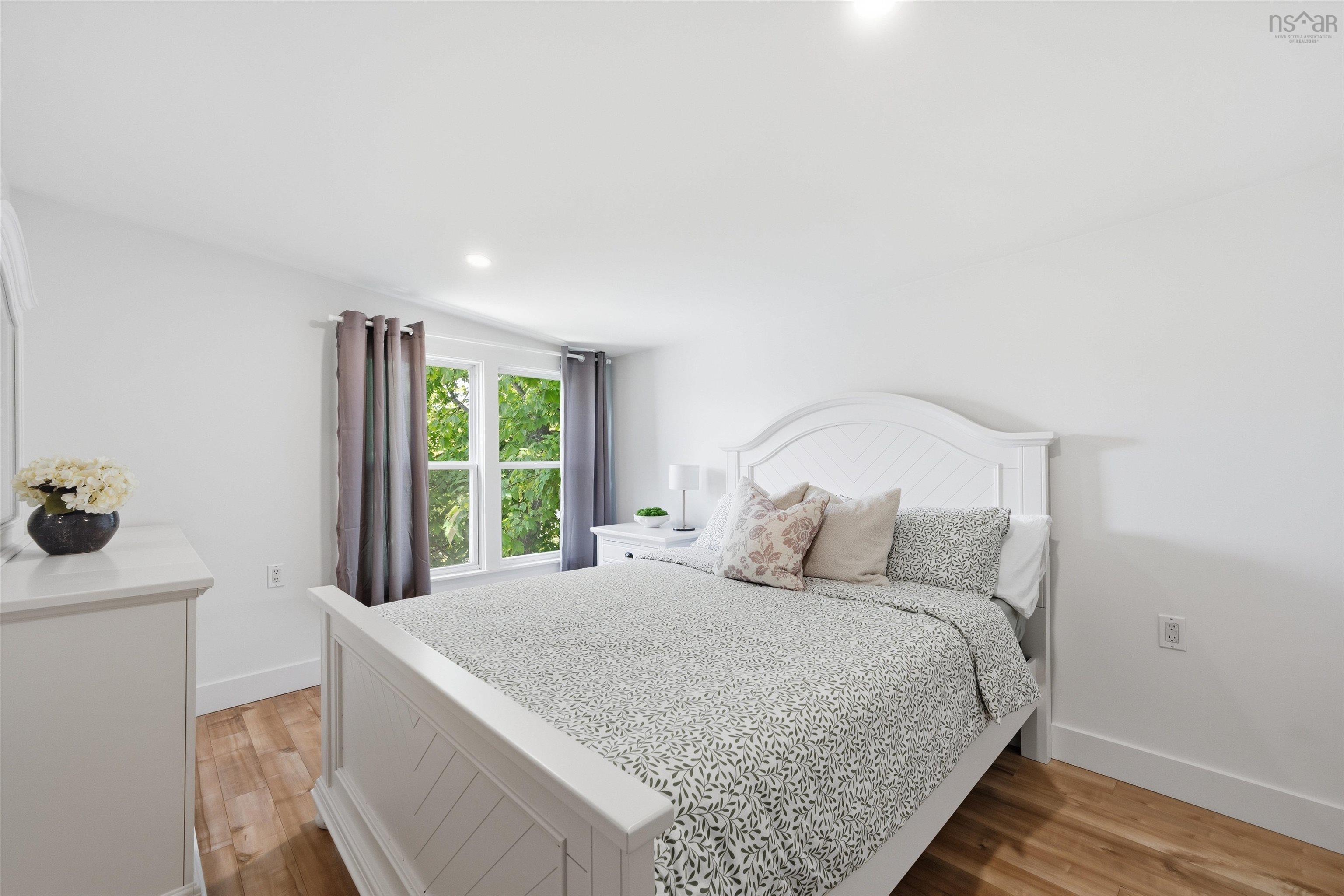 $889,900.00: 47 North Street, Dartmouth