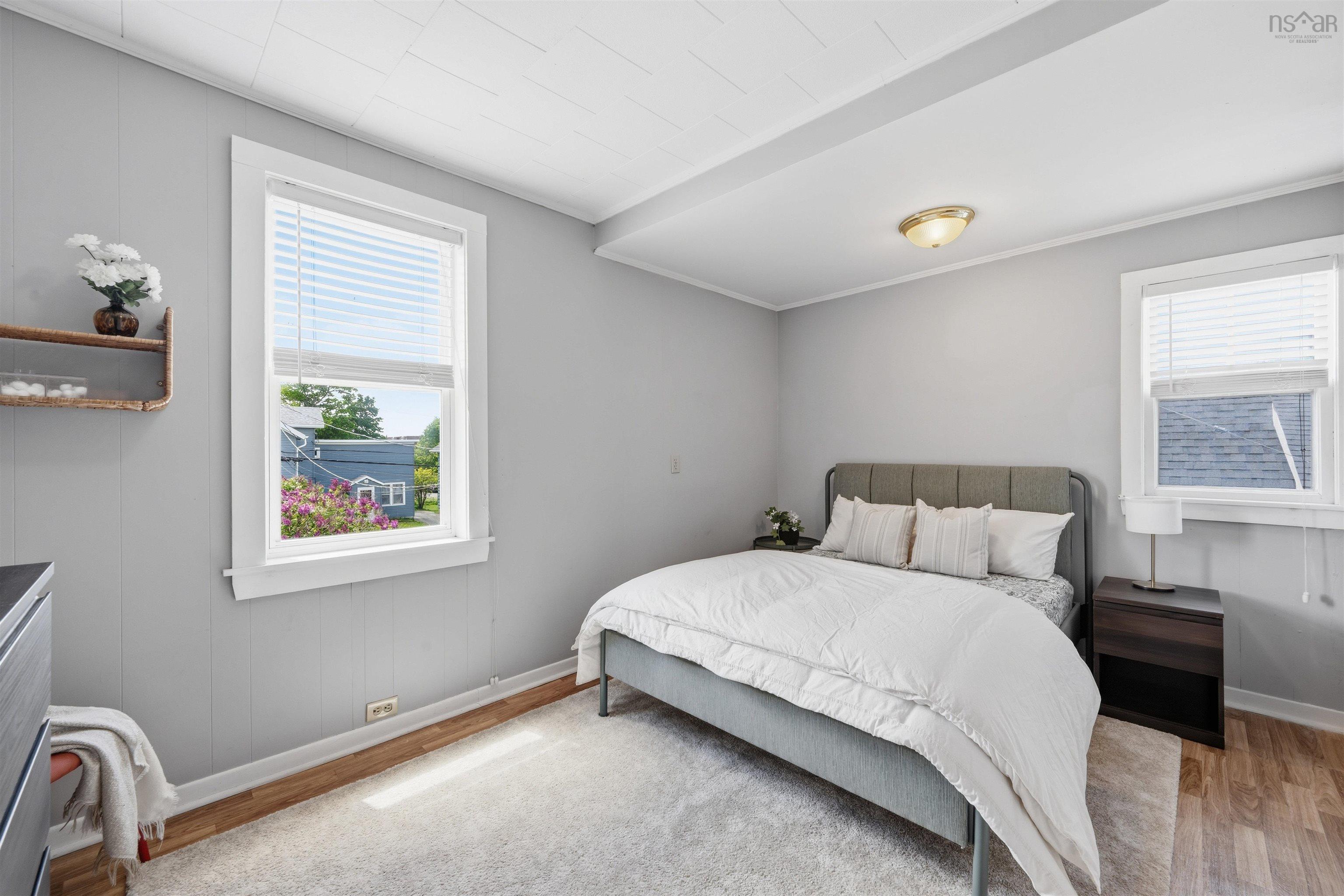 $889,900.00: 47 North Street, Dartmouth