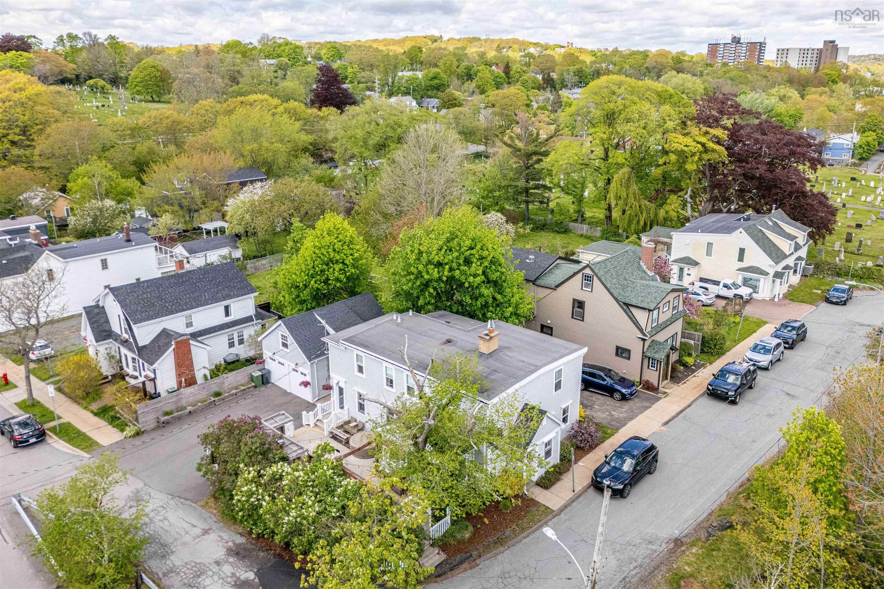 $889,900.00: 47 North Street, Dartmouth