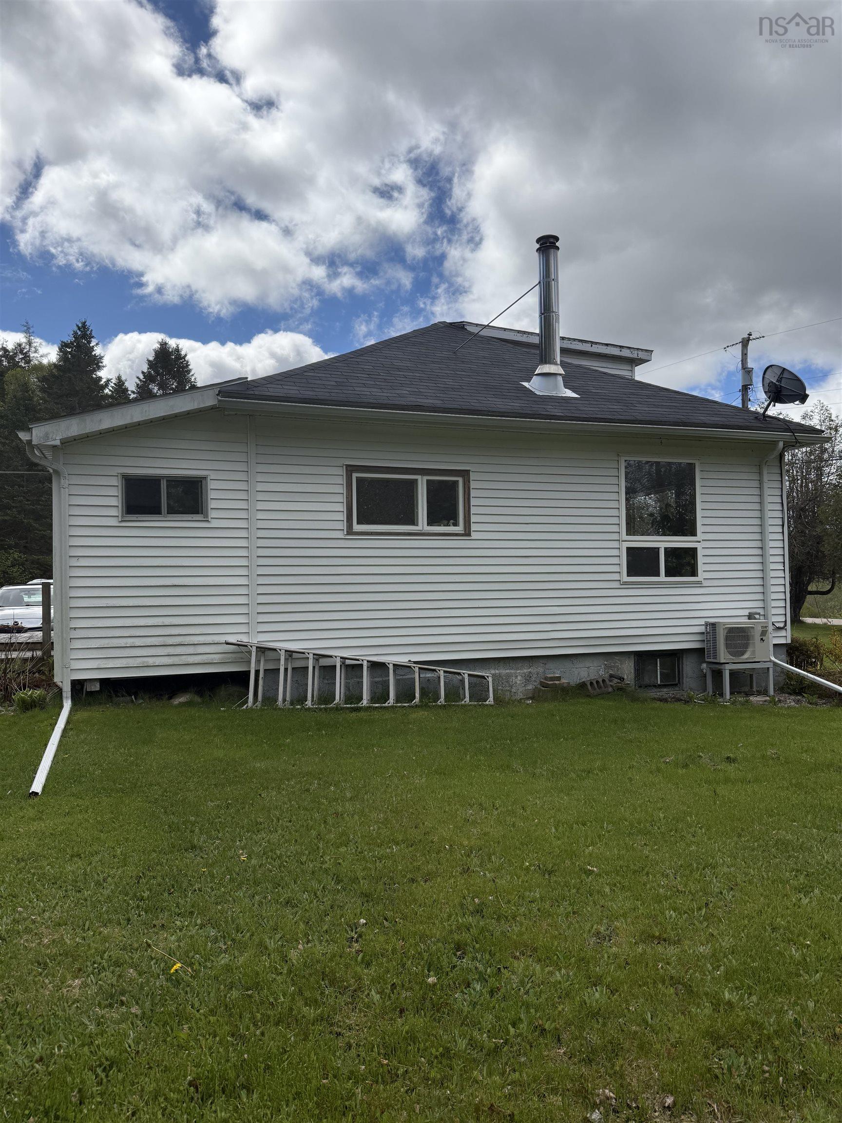 $149,000.00: 9544 7 Highway, Stillwater