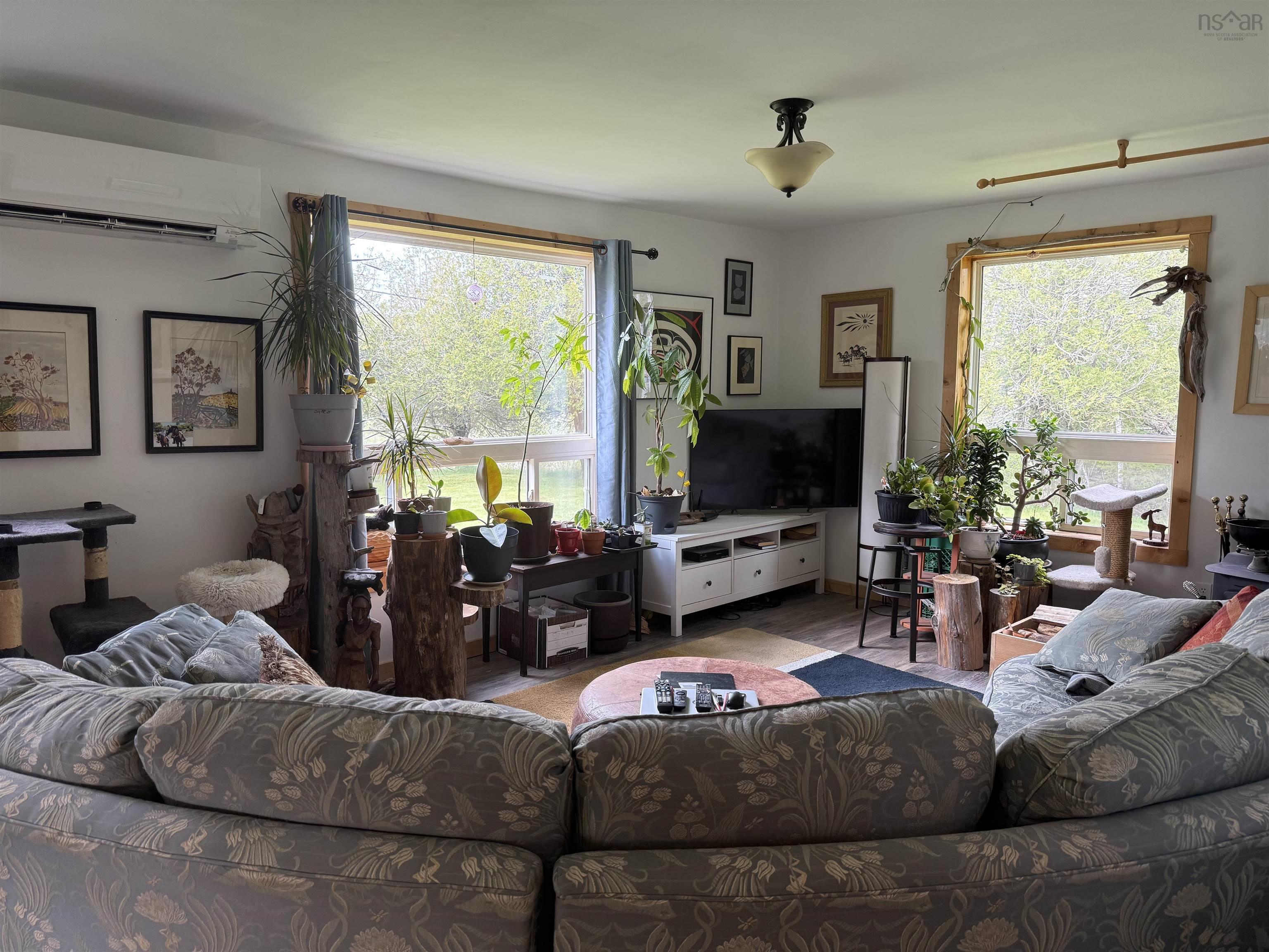$149,000.00: 9544 7 Highway, Stillwater