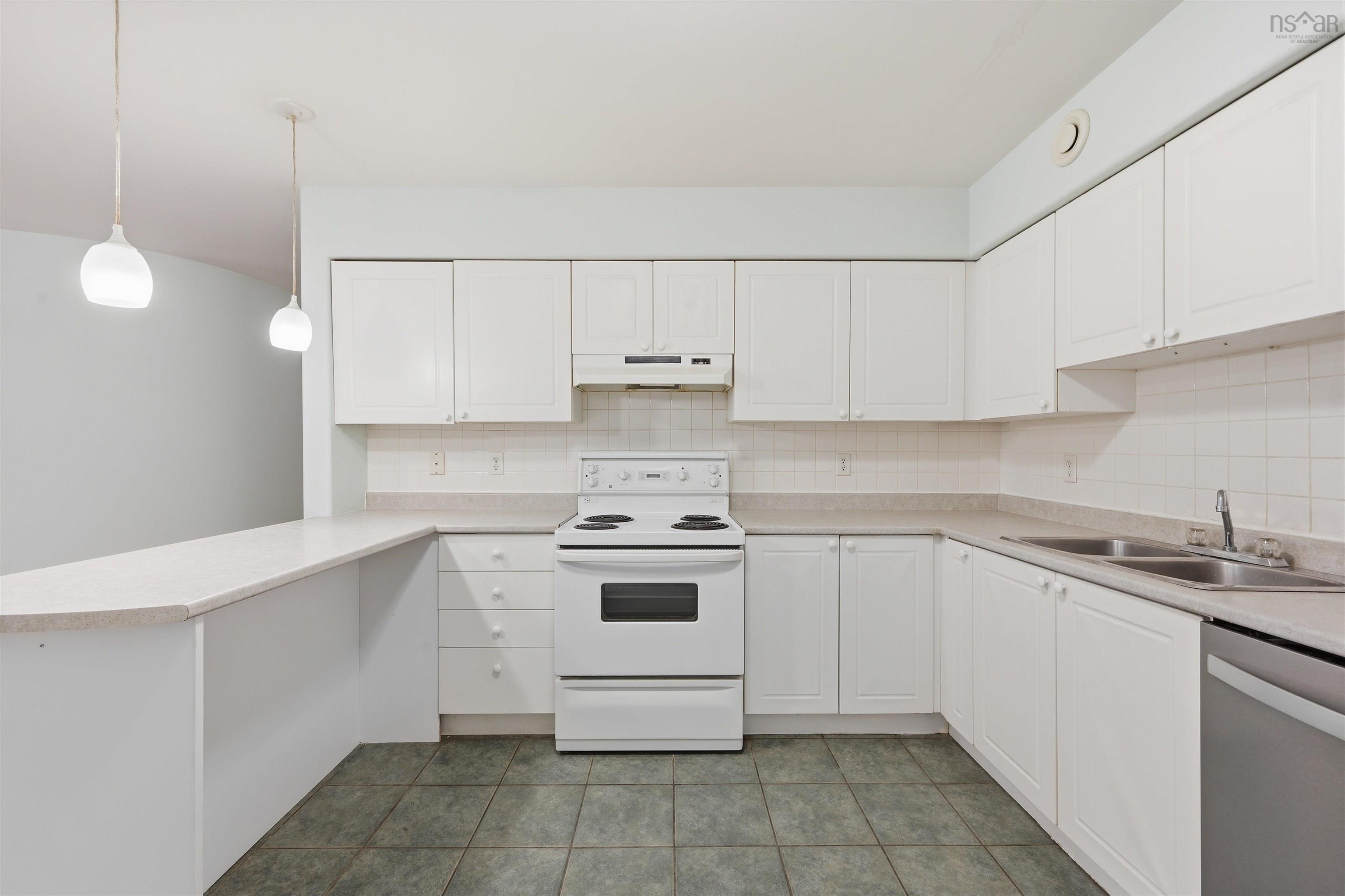 102 512 Parkland Drive, Clayton Park, NS (MLS 202612367)