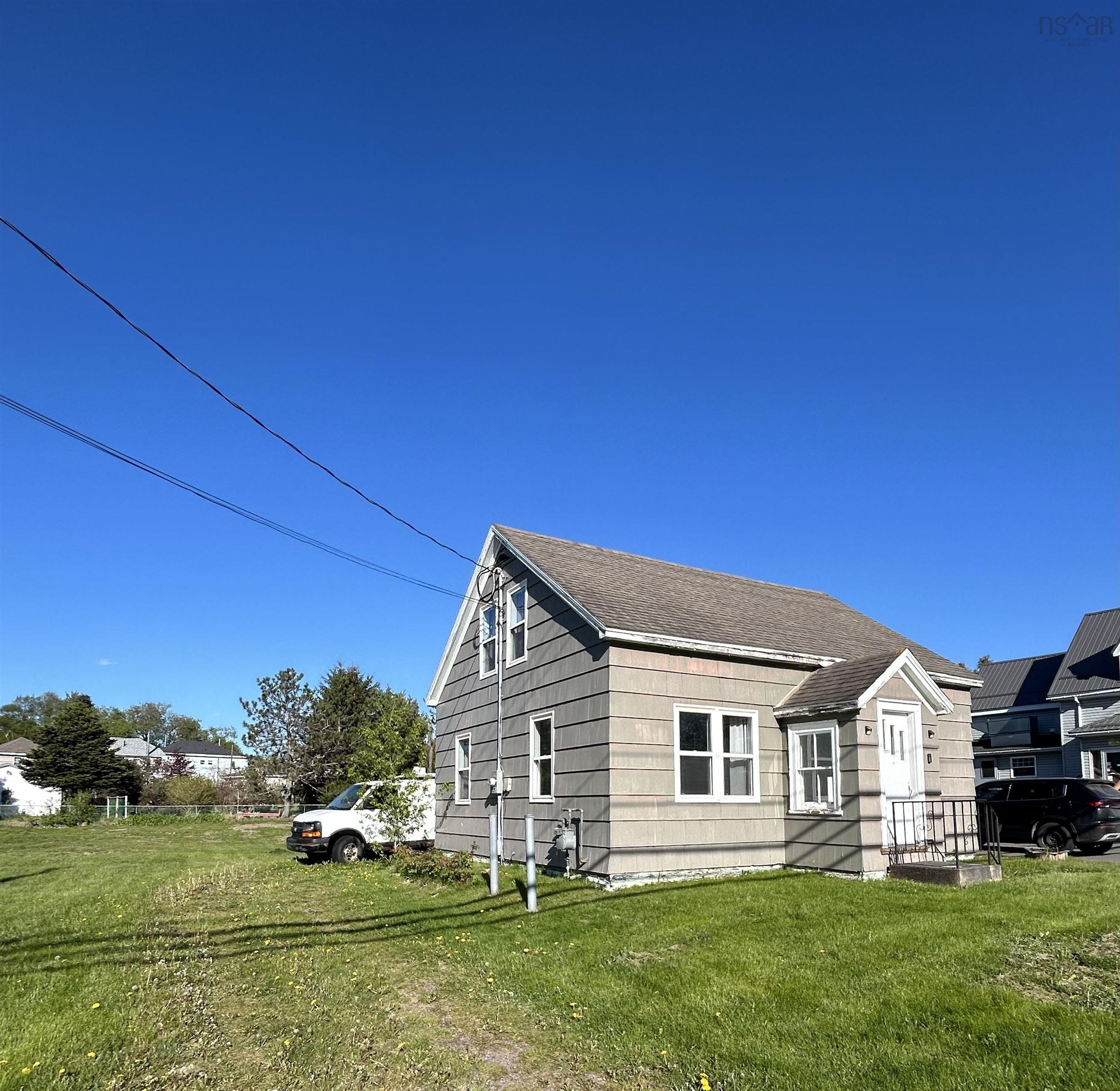 $249,000.00: 24 South Albion Street, Amherst