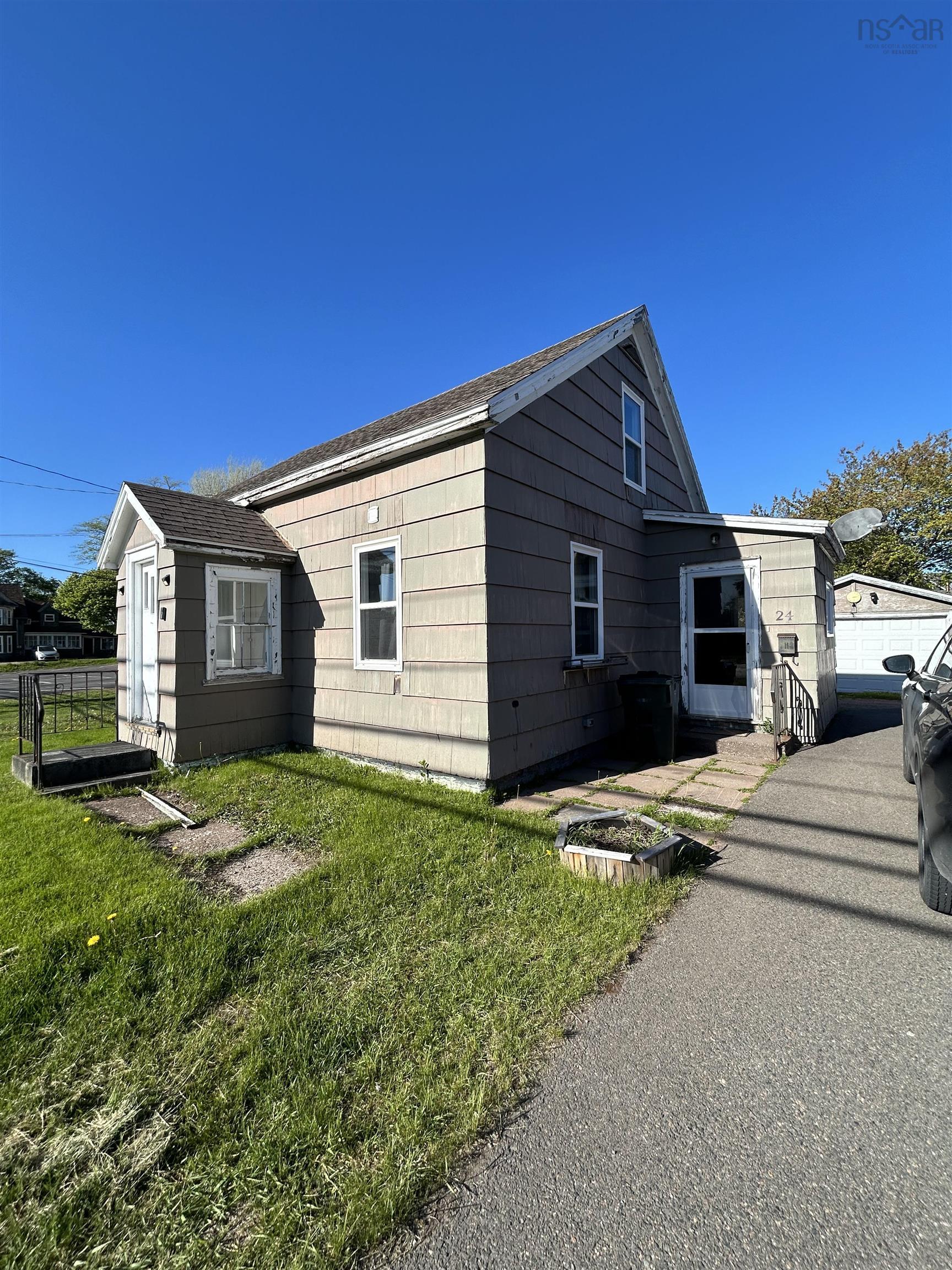 $249,000.00: 24 South Albion Street, Amherst