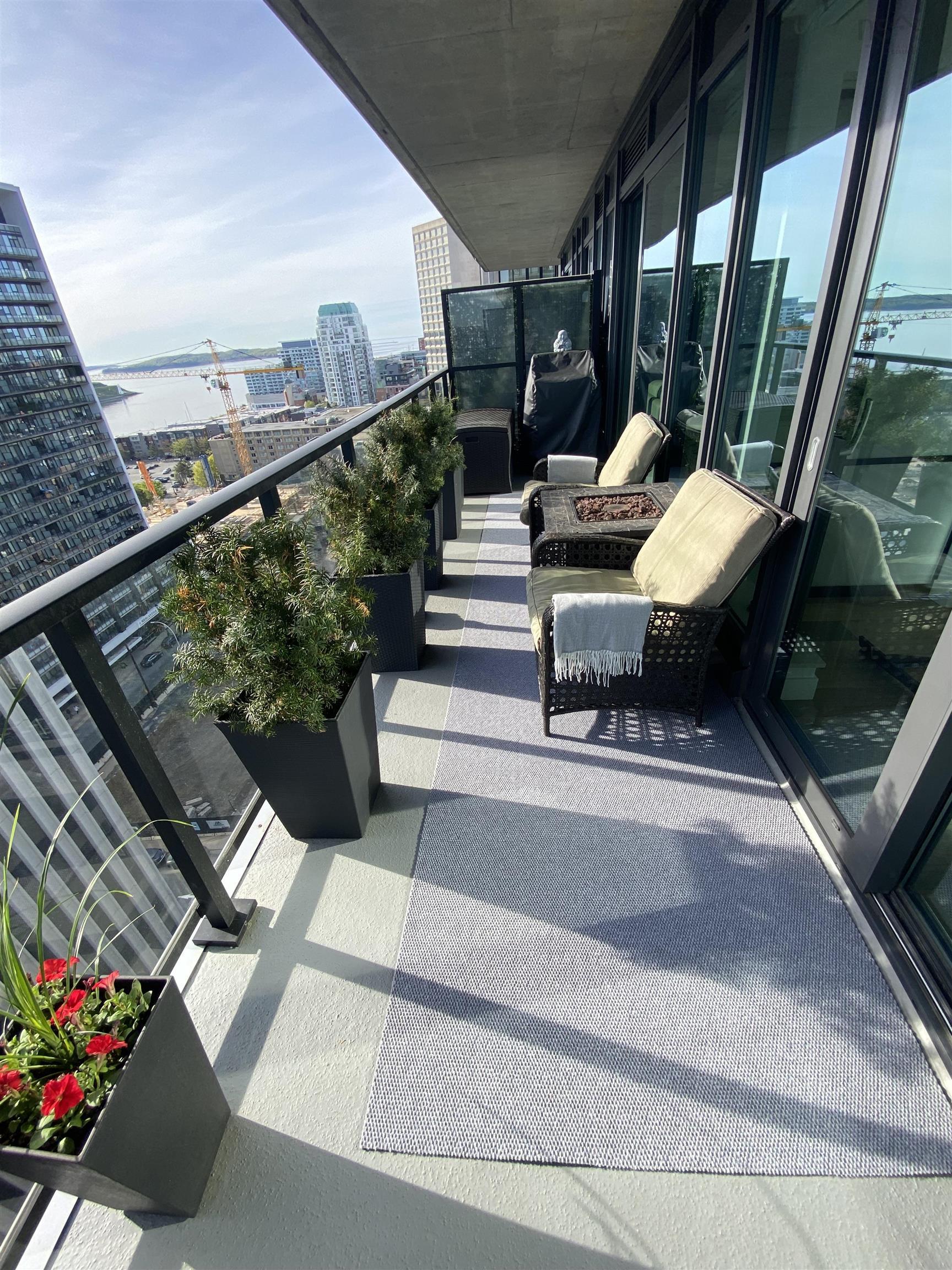 $699,900.00: 1407 1650 Granville Street, Halifax