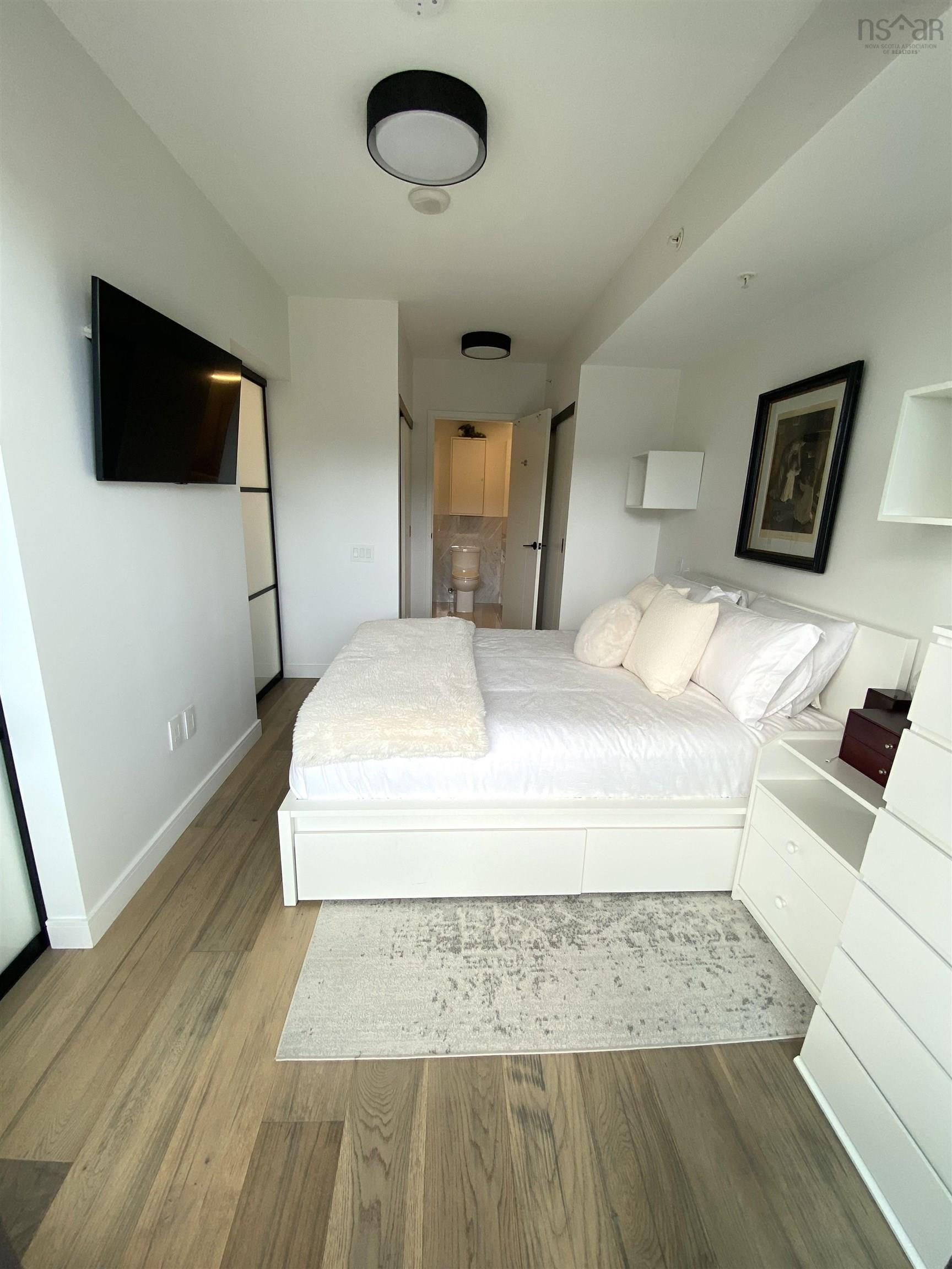$699,900.00: 1407 1650 Granville Street, Halifax