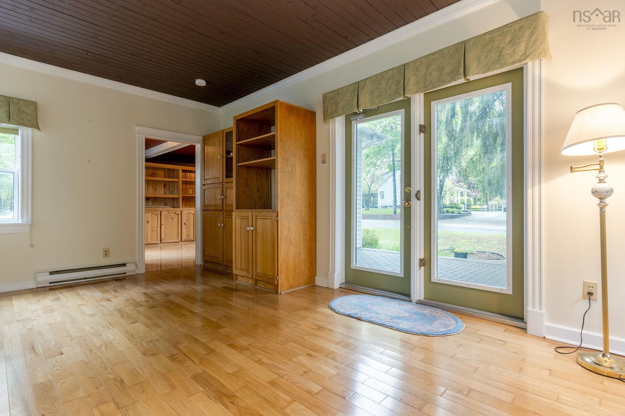 $300,000.00: 1140 Maple Avenue, Aylesford