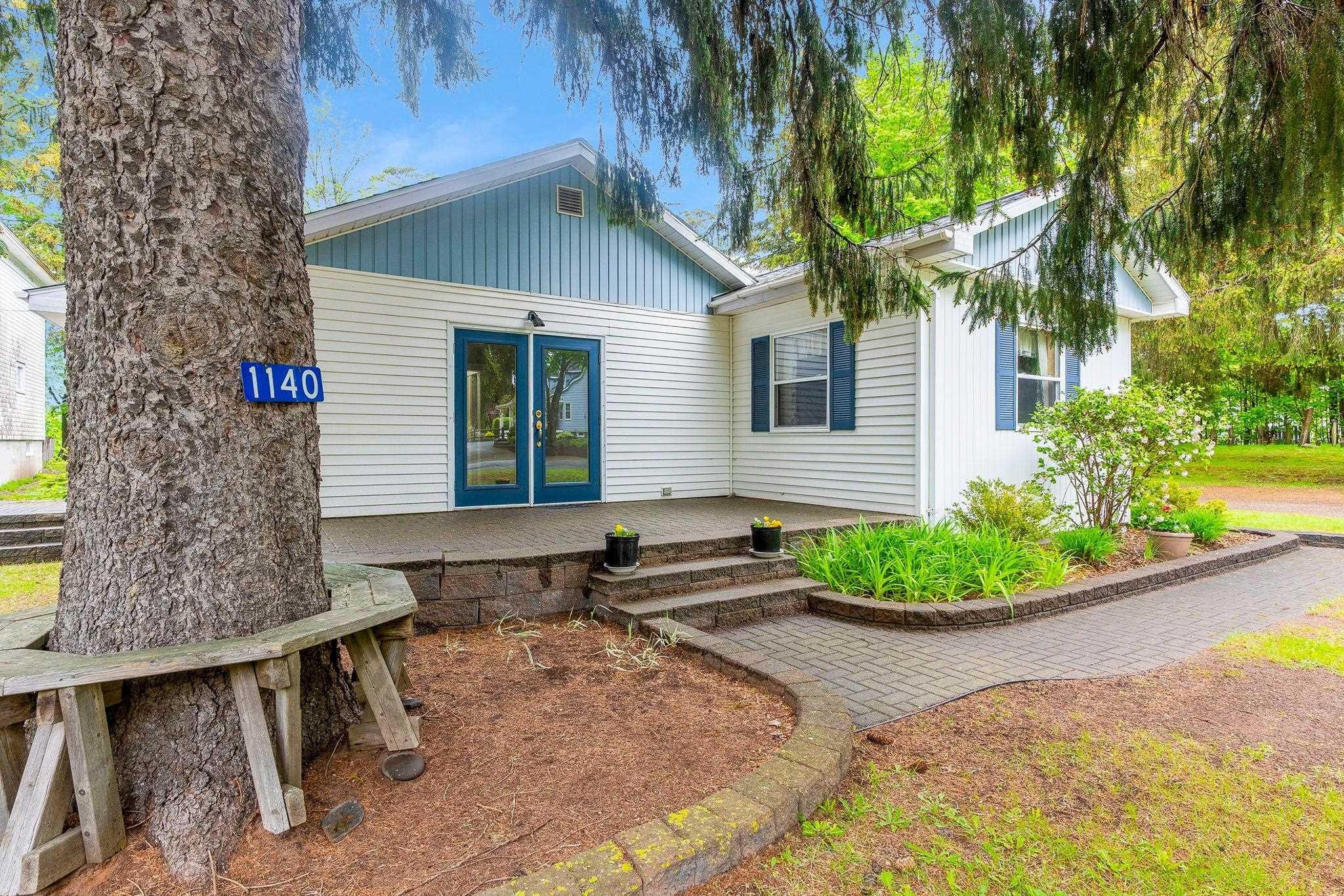 $300,000.00: 1140 Maple Avenue, Aylesford