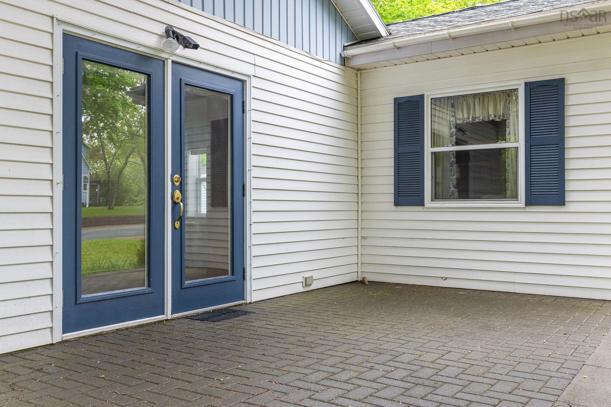 $300,000.00: 1140 Maple Avenue, Aylesford
