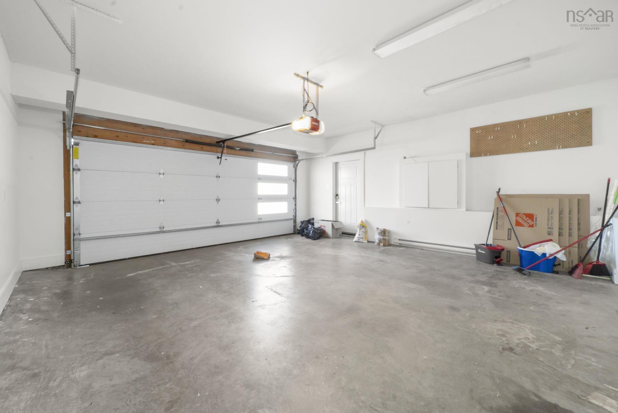 17 Samaa Court, West Bedford, NS (MLS 202612394)