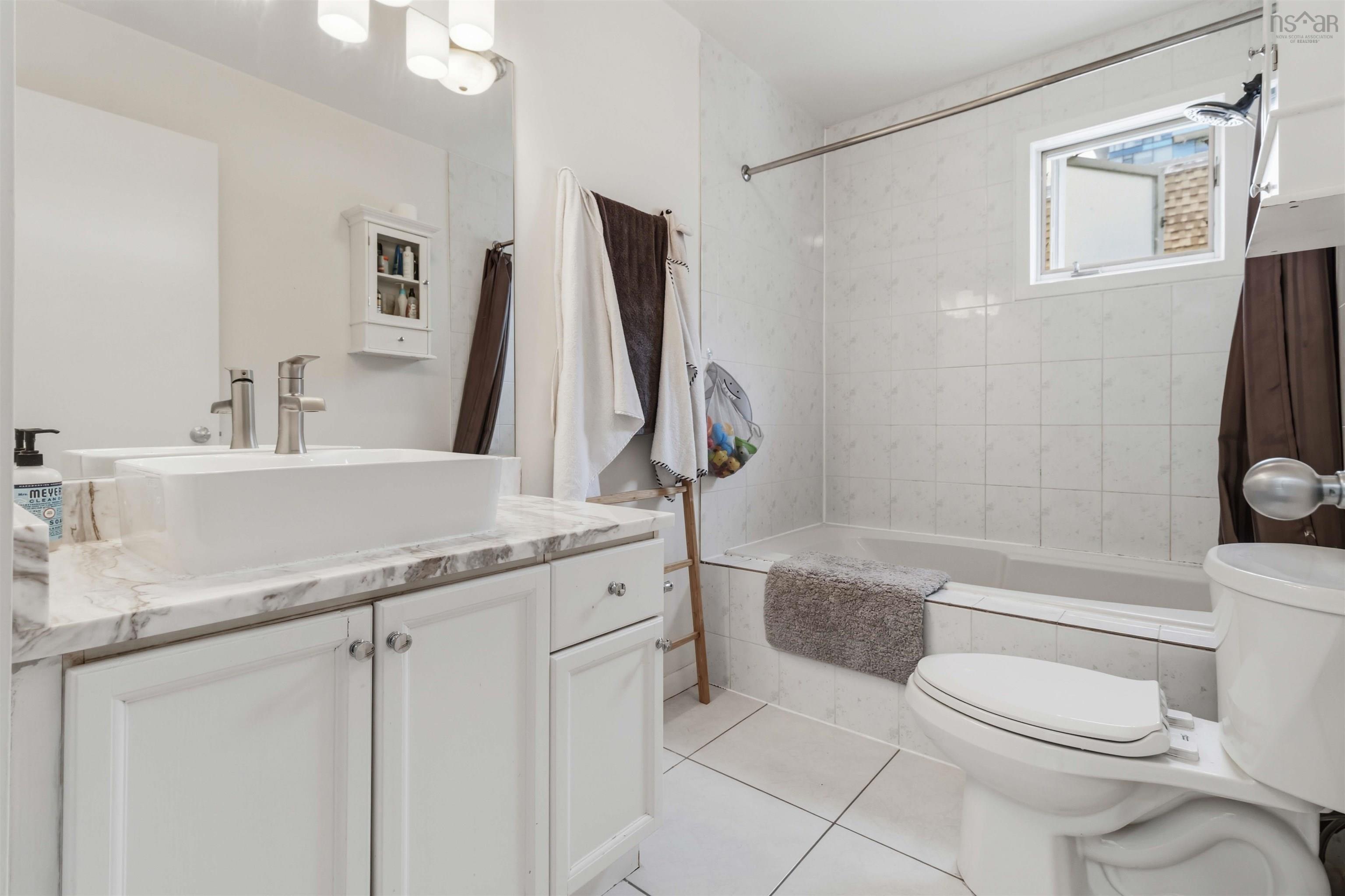 2 1345 Dresden Row, Halifax, NS (MLS 202612402)