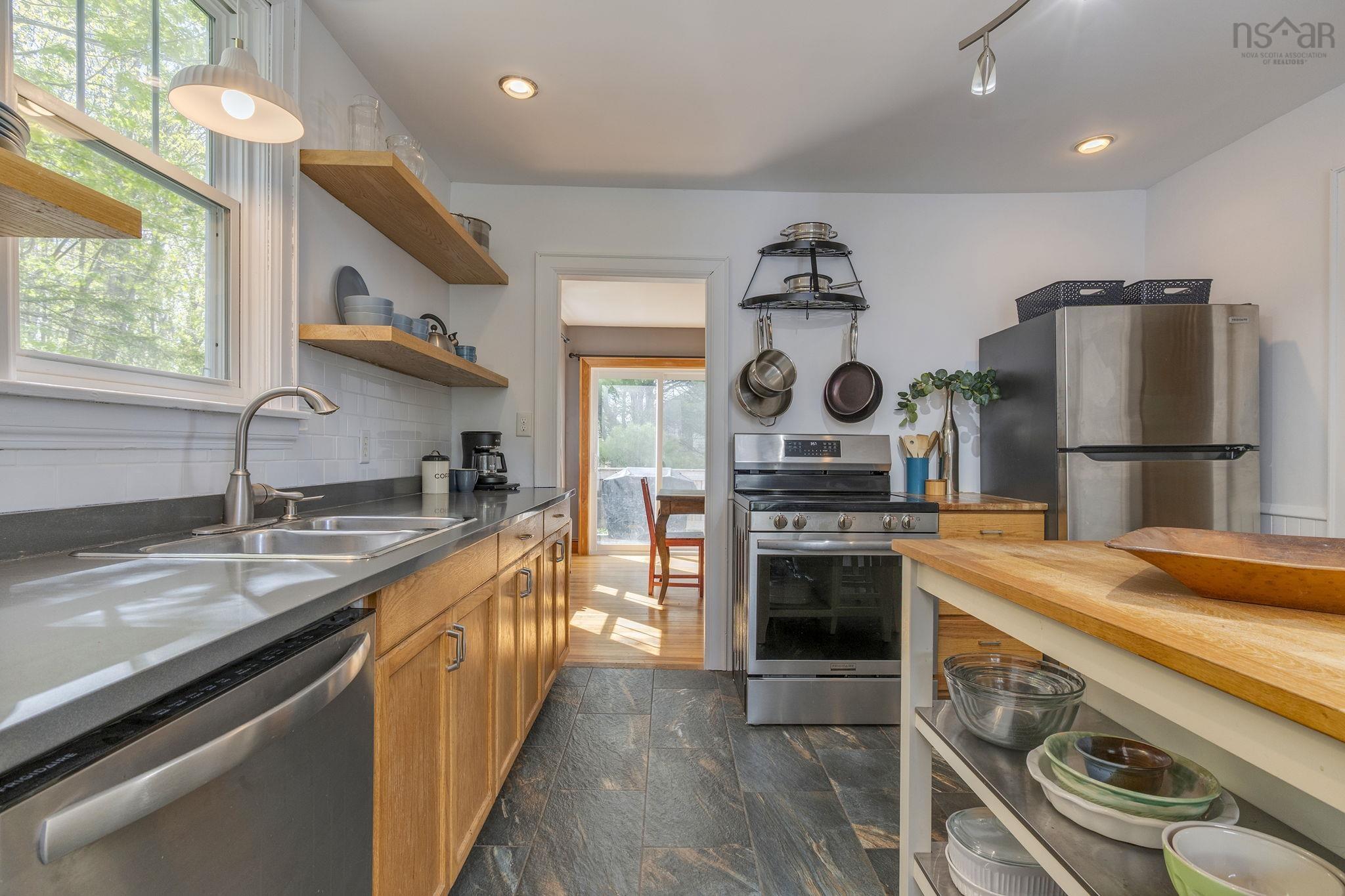 19 Tophill Road, Bedford, NS (MLS 202612404)