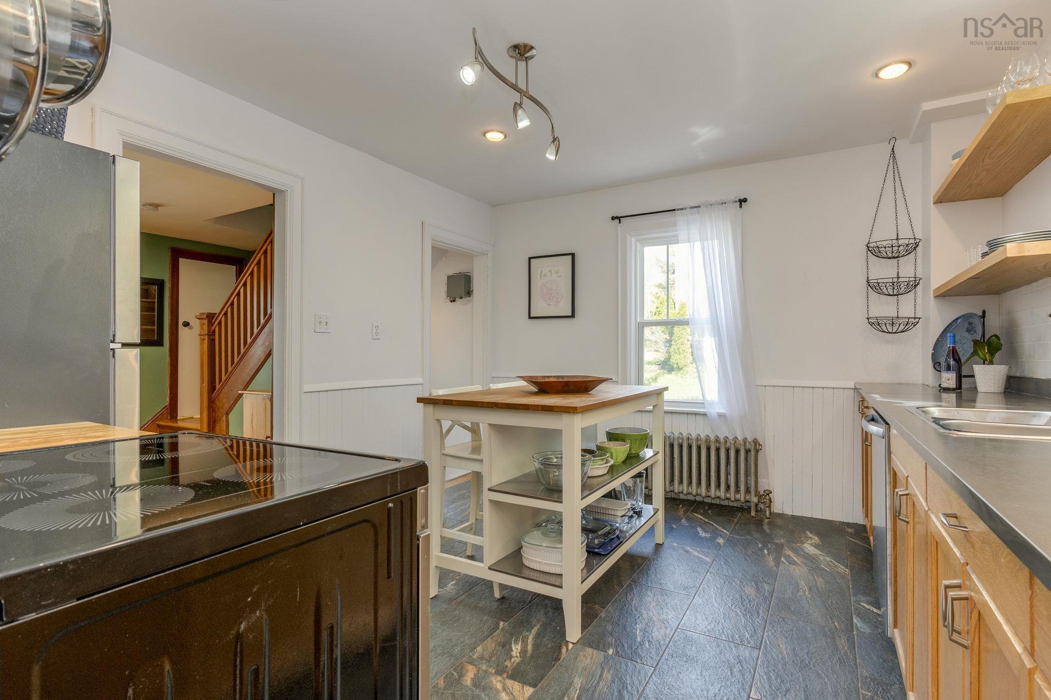 19 Tophill Road, Bedford, NS (MLS 202612404)