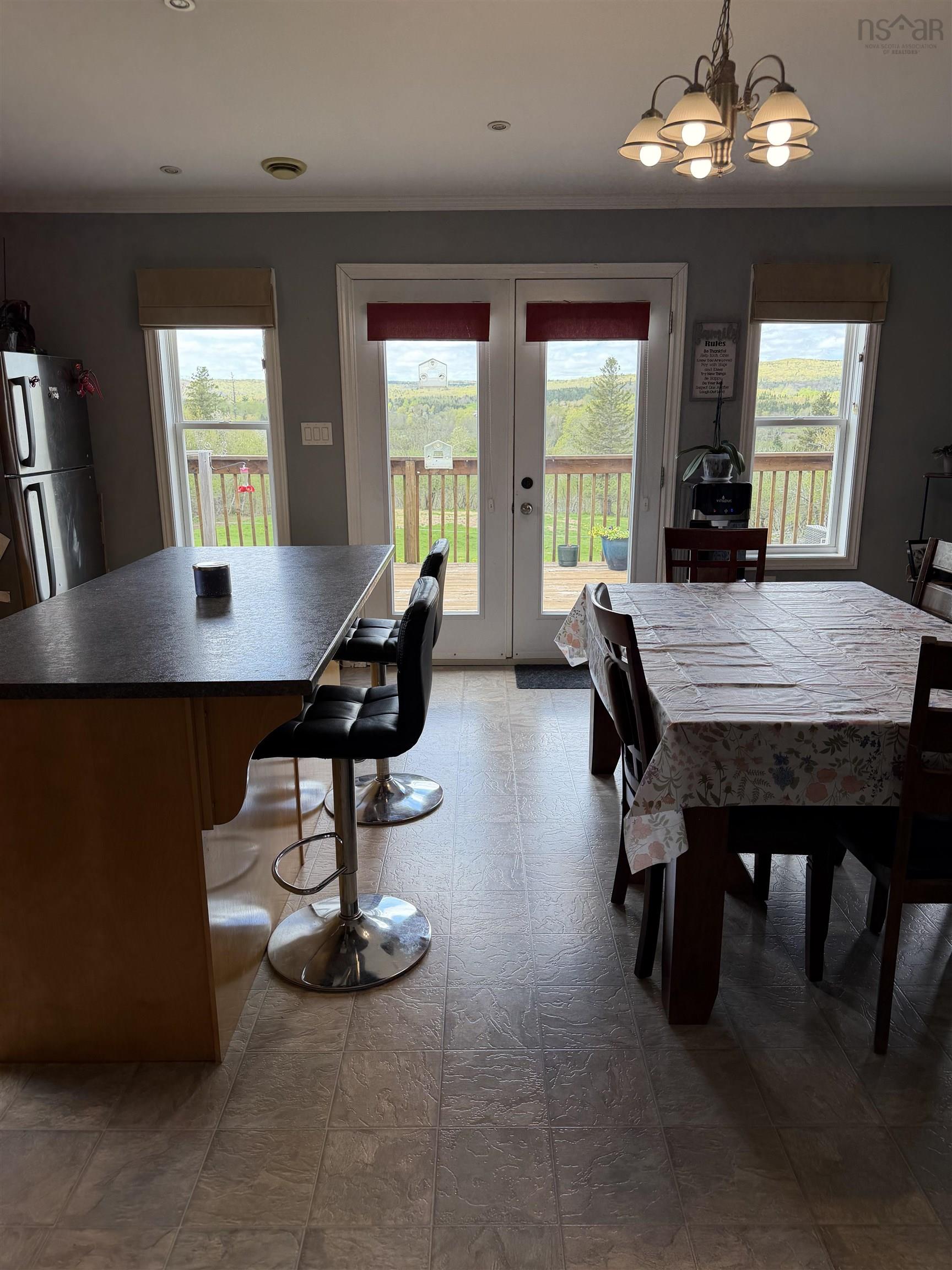$399,500.00: 1069 Ohio East Road, Cross Roads Ohio