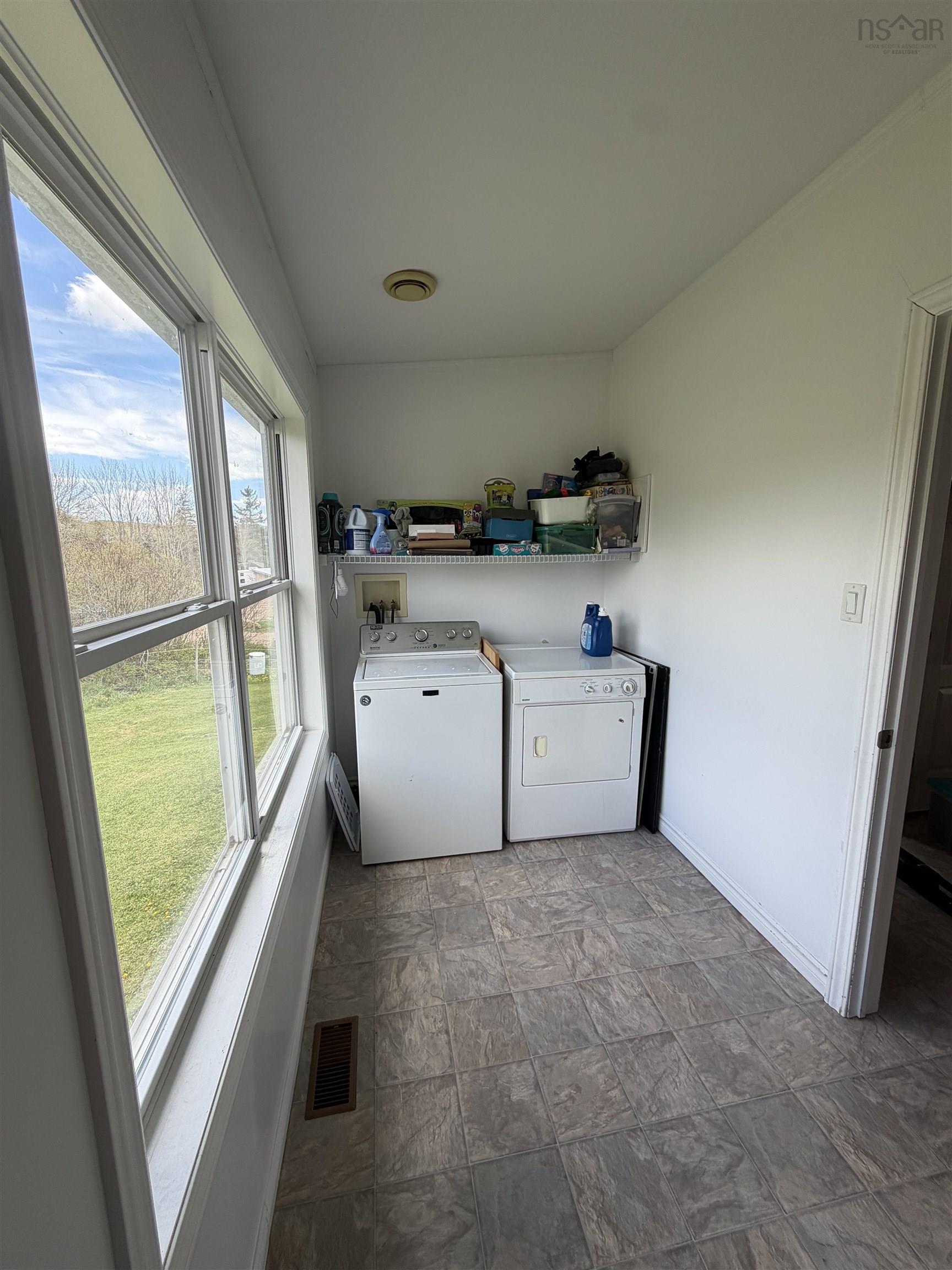 $399,500.00: 1069 Ohio East Road, Cross Roads Ohio