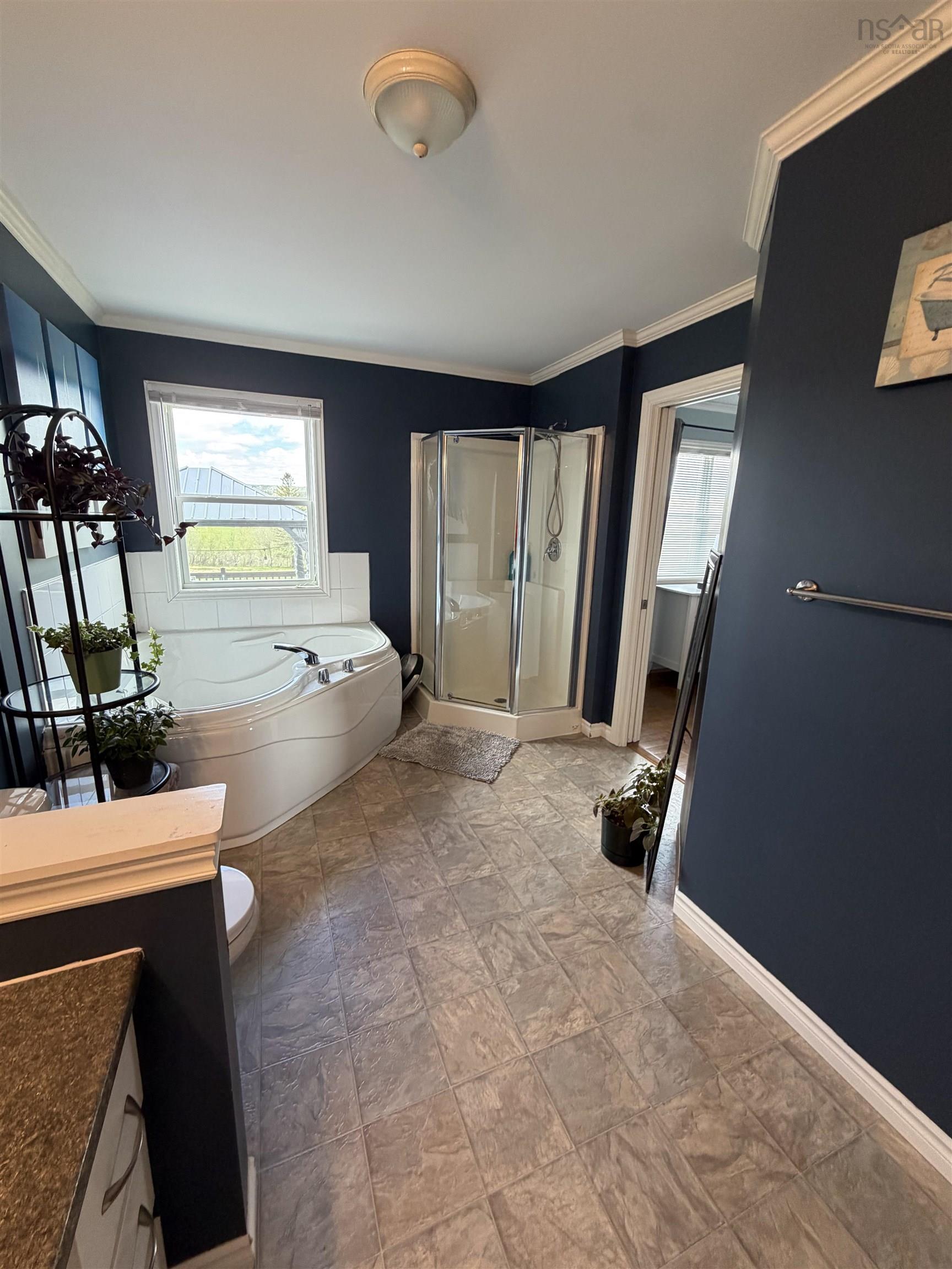 $399,500.00: 1069 Ohio East Road, Cross Roads Ohio