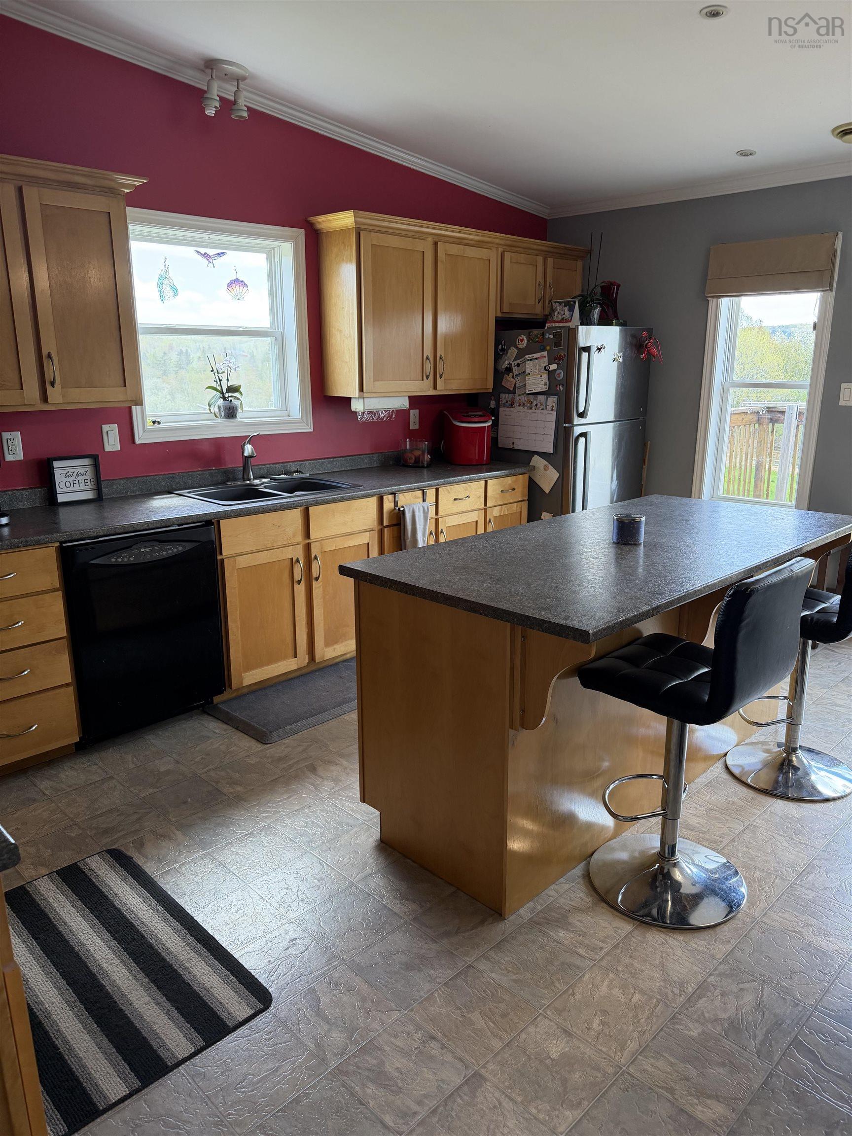 $399,500.00: 1069 Ohio East Road, Cross Roads Ohio