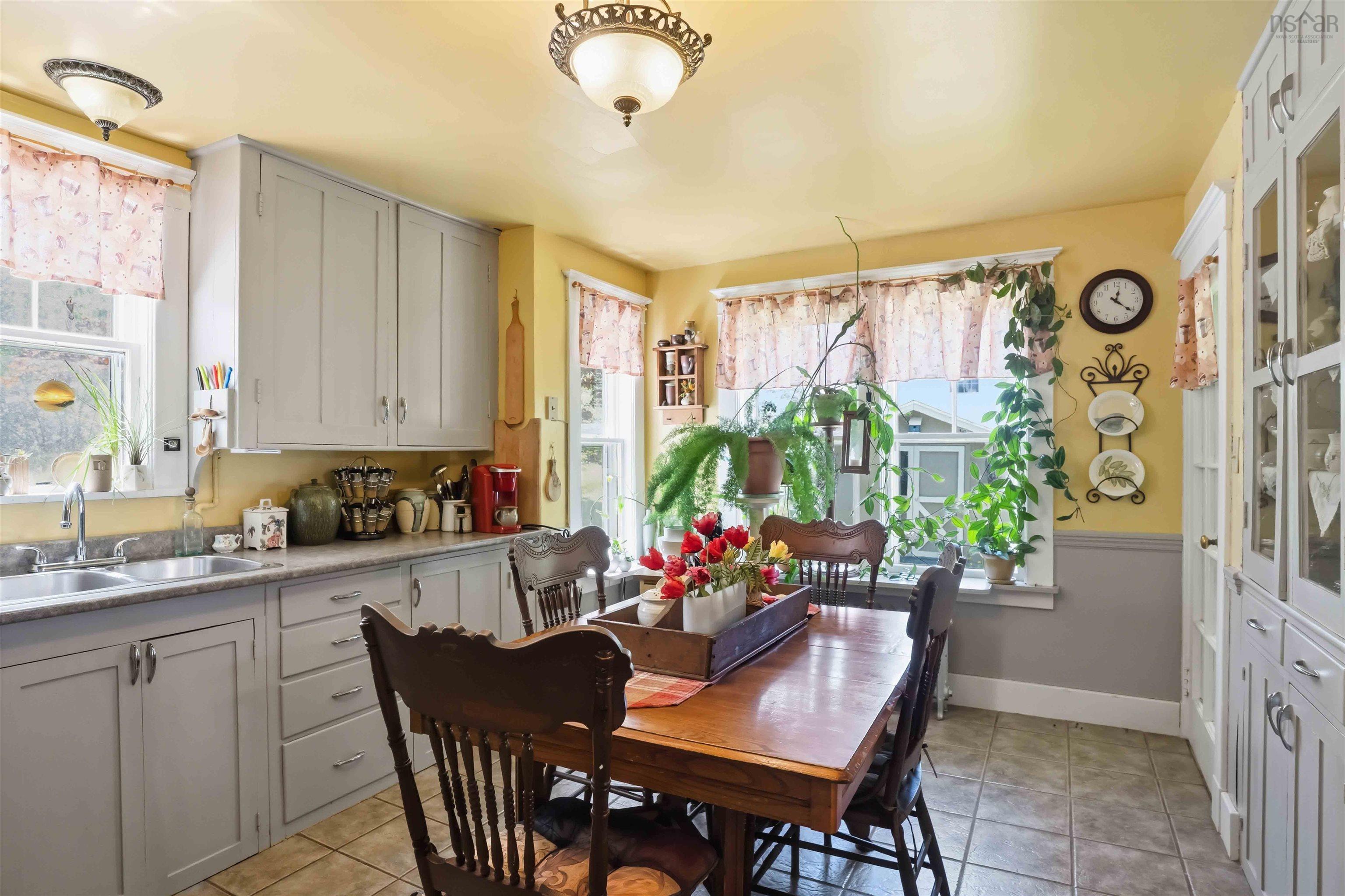 $340,000.00: 286 Highway 1, Deep Brook