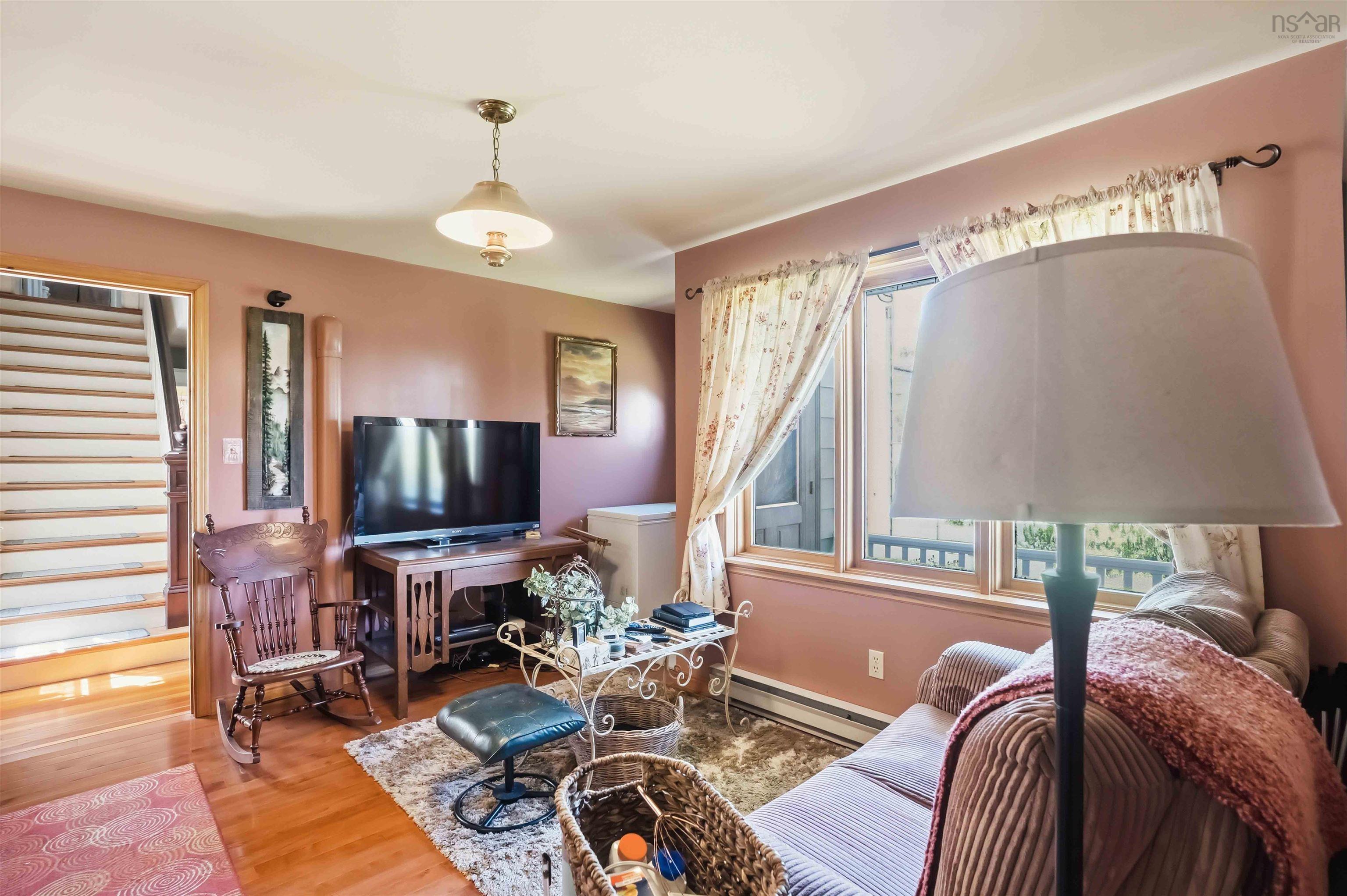 $340,000.00: 286 Highway 1, Deep Brook