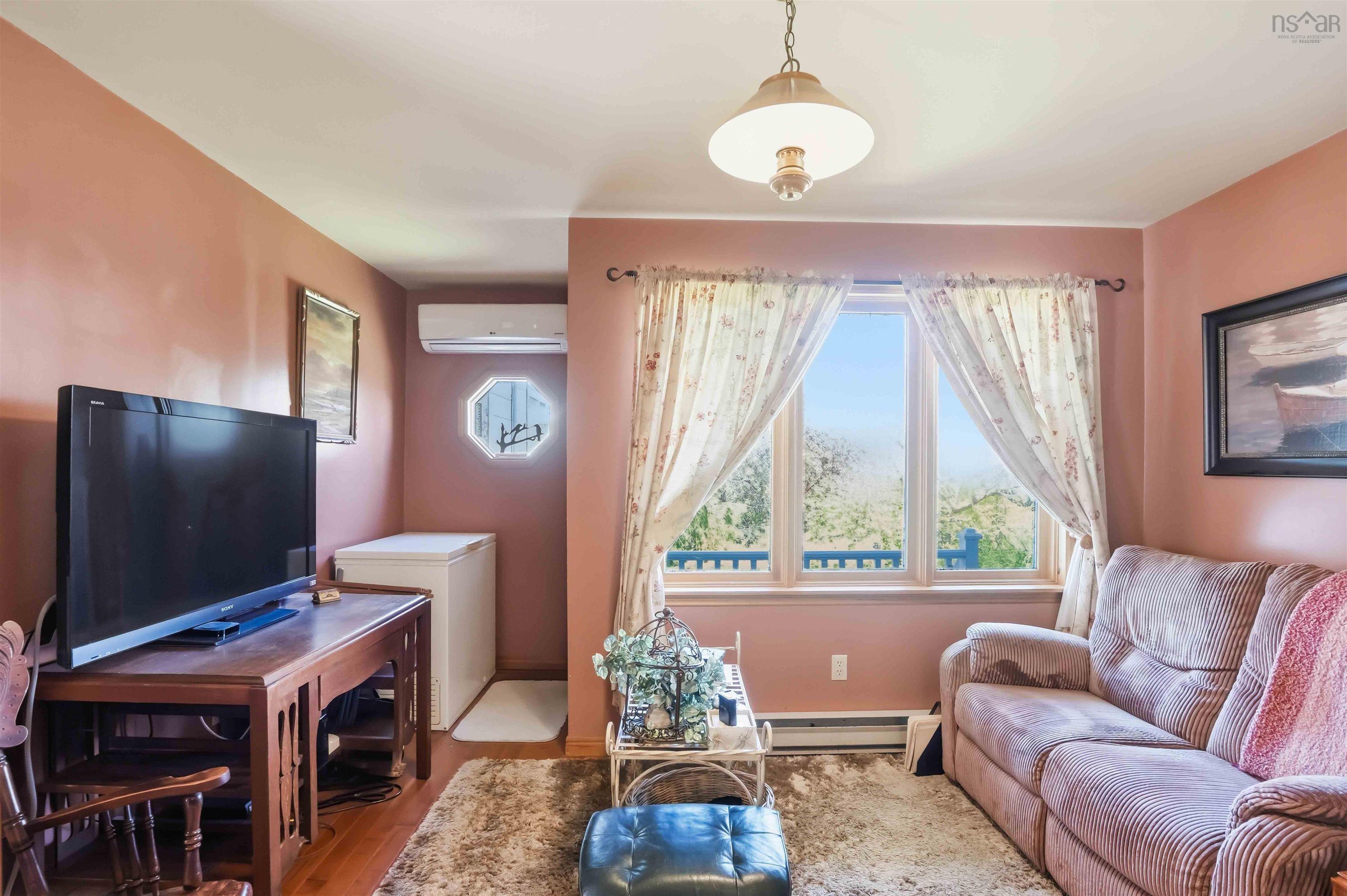 $340,000.00: 286 Highway 1, Deep Brook