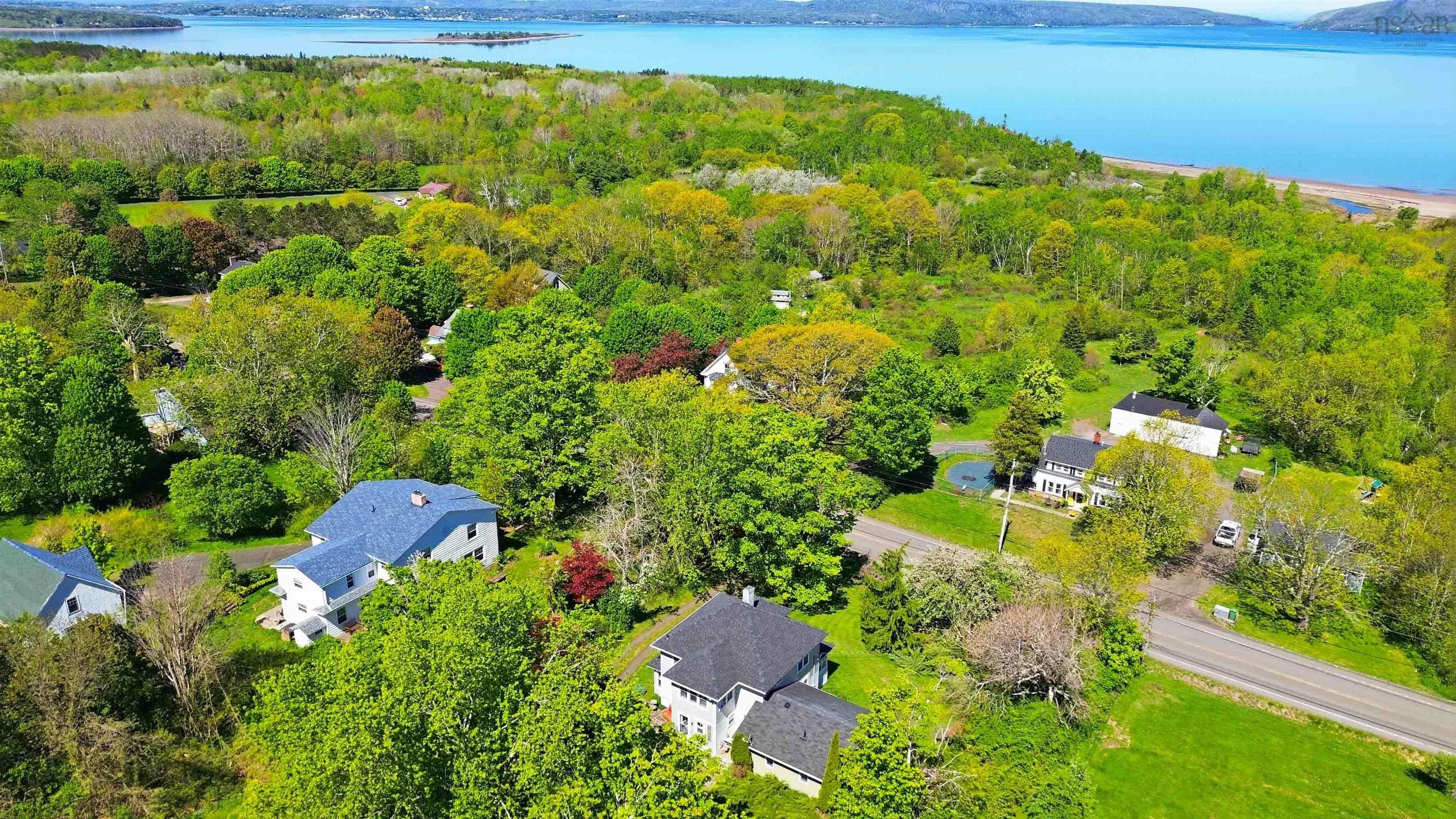 $340,000.00: 286 Highway 1, Deep Brook