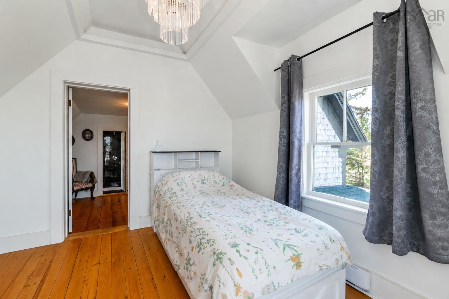 $599,000.00: 62 Hampton Wharf Road, Hampton