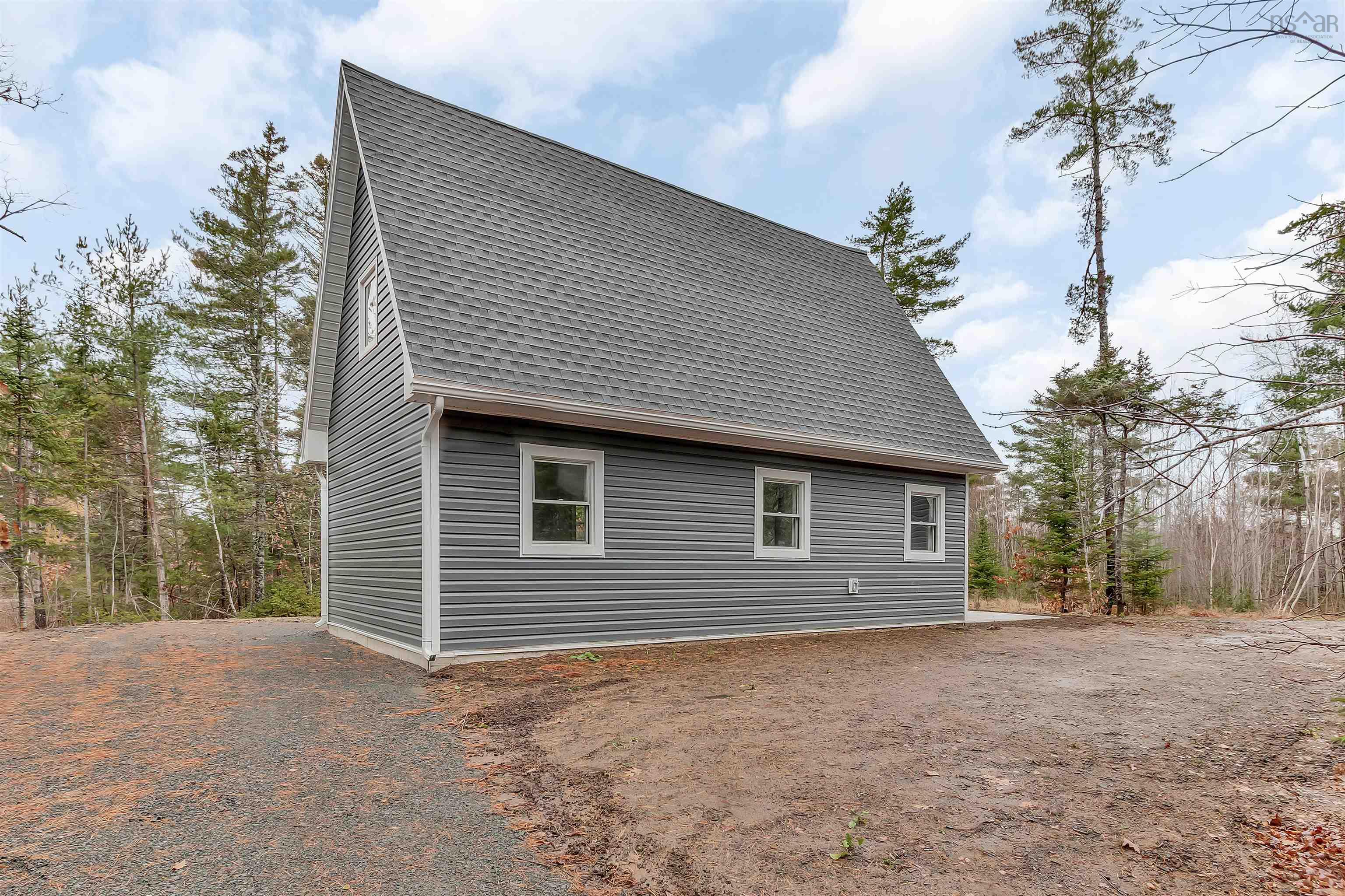 $499,000.00: 111 Ski Martock Road, Windsor Forks