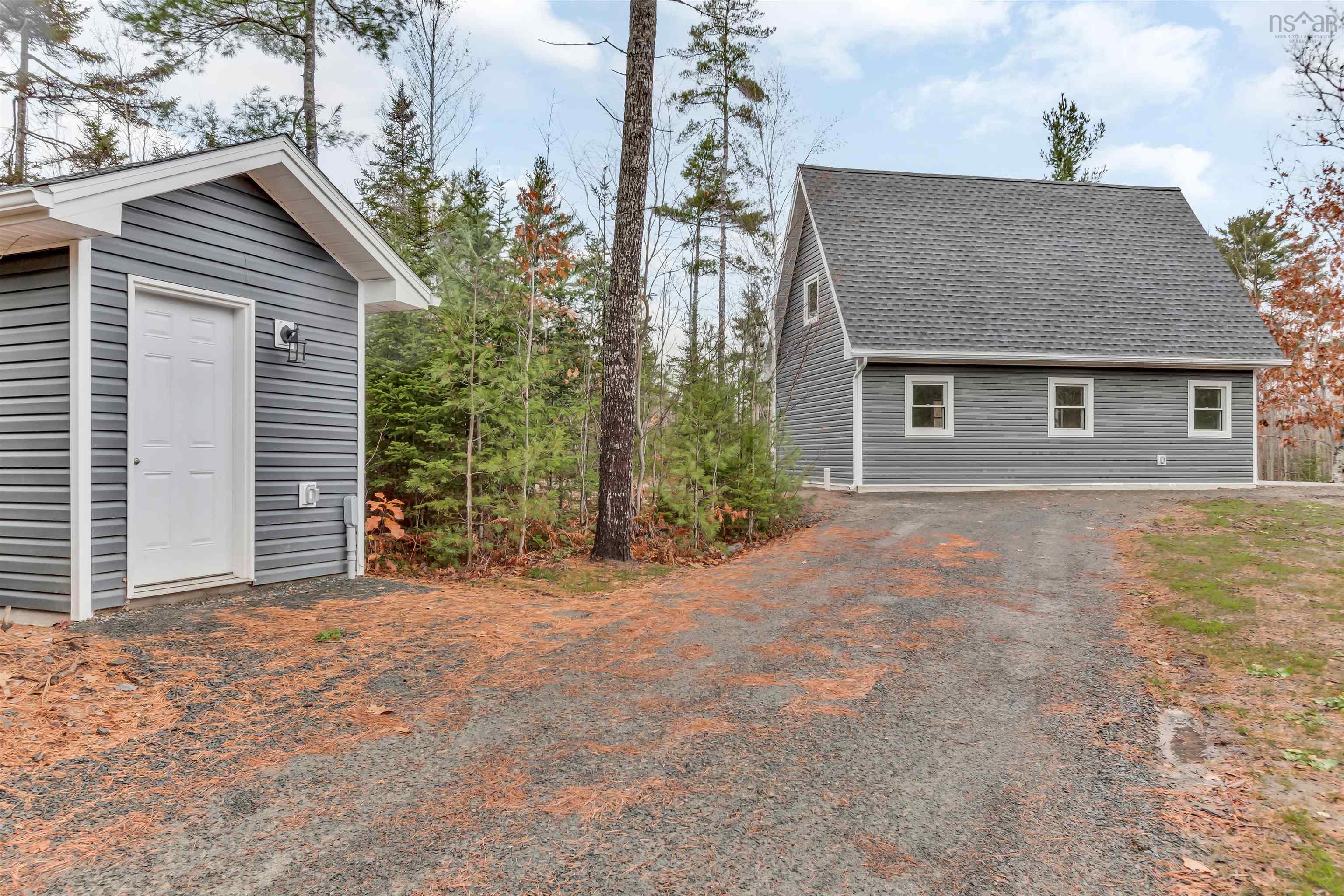 $499,000.00: 111 Ski Martock Road, Windsor Forks