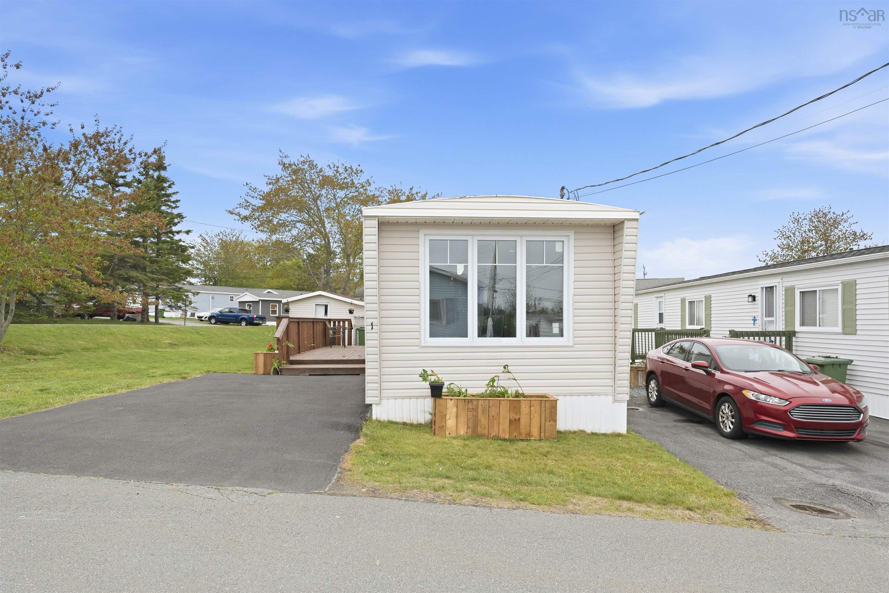 1 Bishop Avenue, Dartmouth, NS (MLS 202612431)