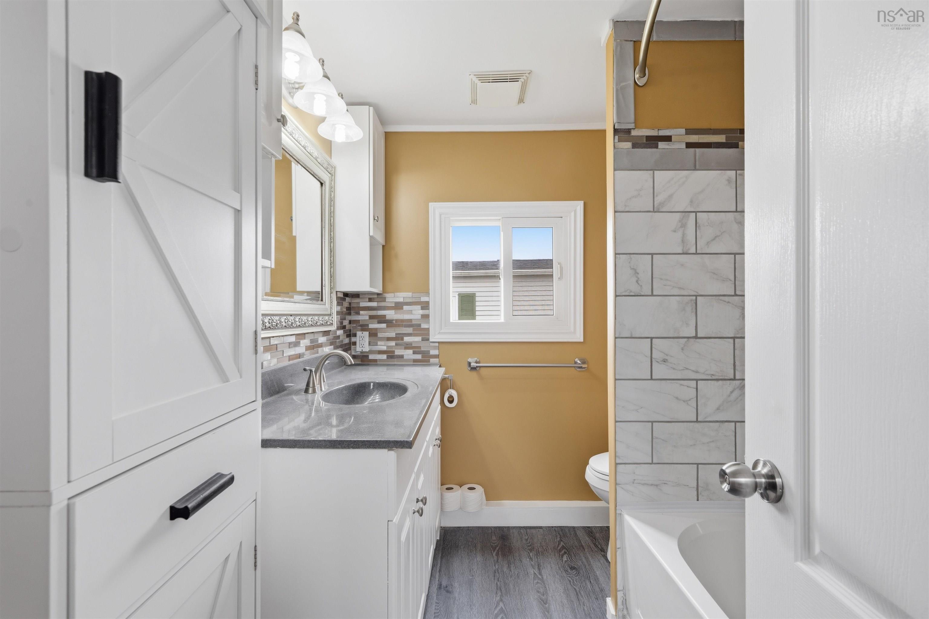 1 Bishop Avenue, Dartmouth, NS (MLS 202612431)