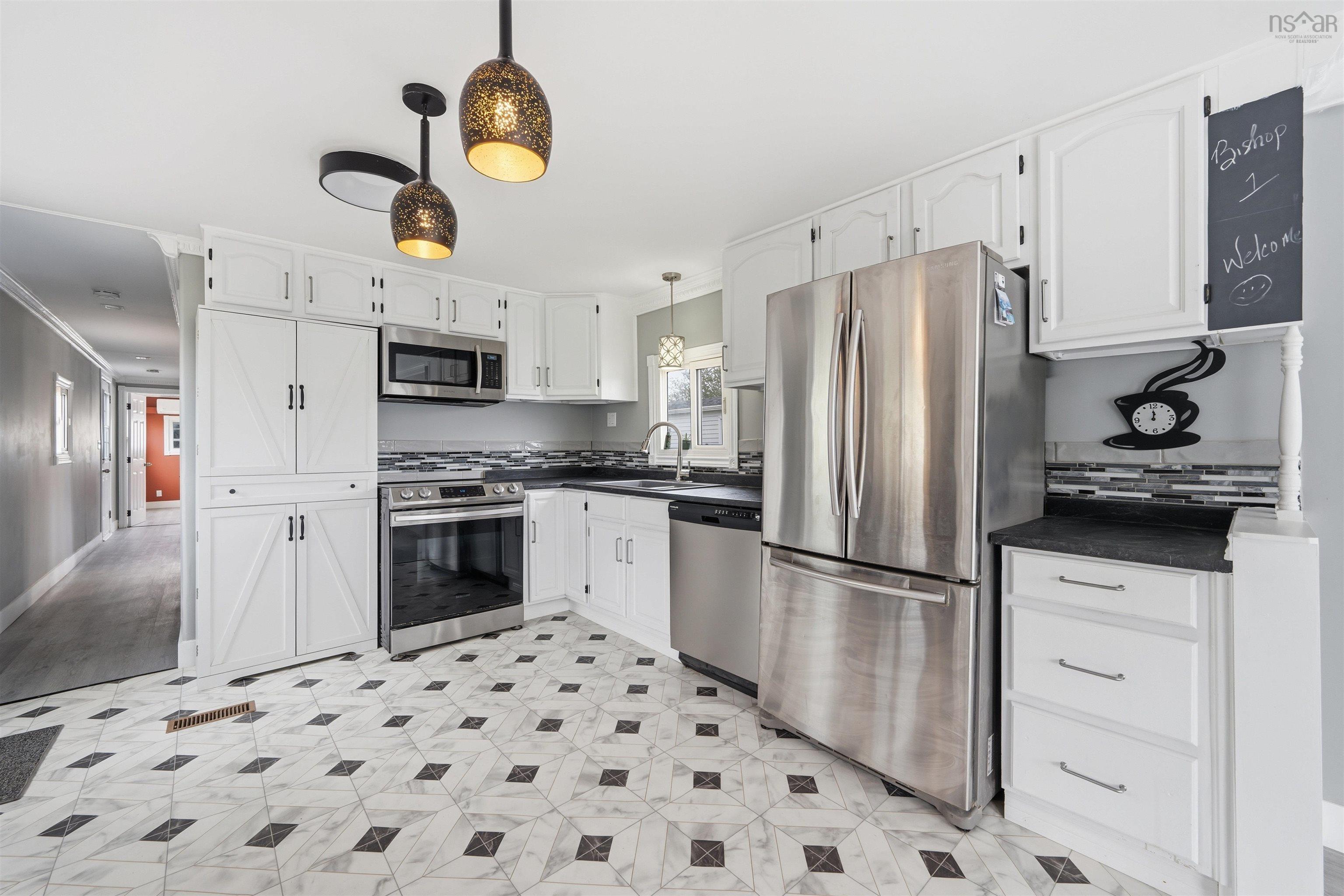 1 Bishop Avenue, Dartmouth, NS (MLS 202612431)