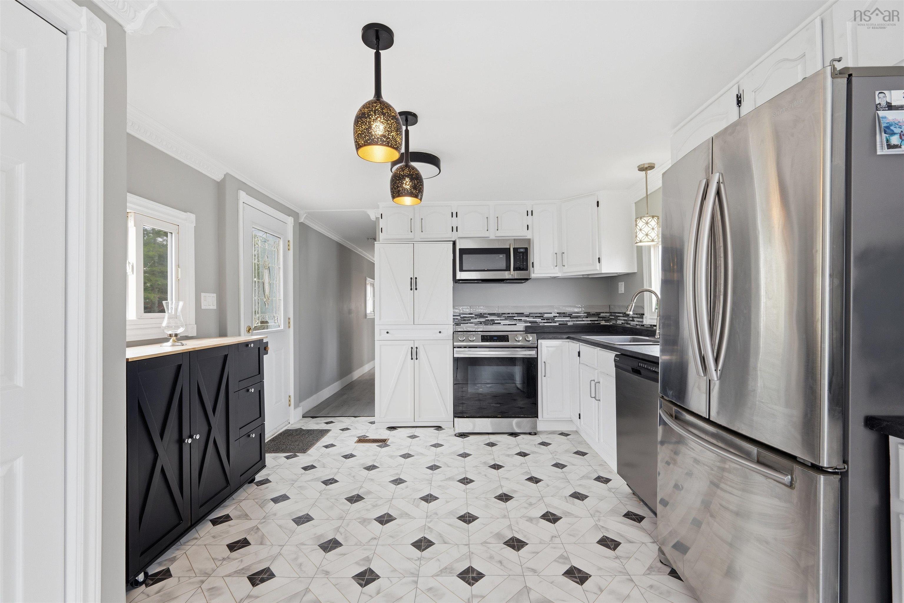 1 Bishop Avenue, Dartmouth, NS (MLS 202612431)