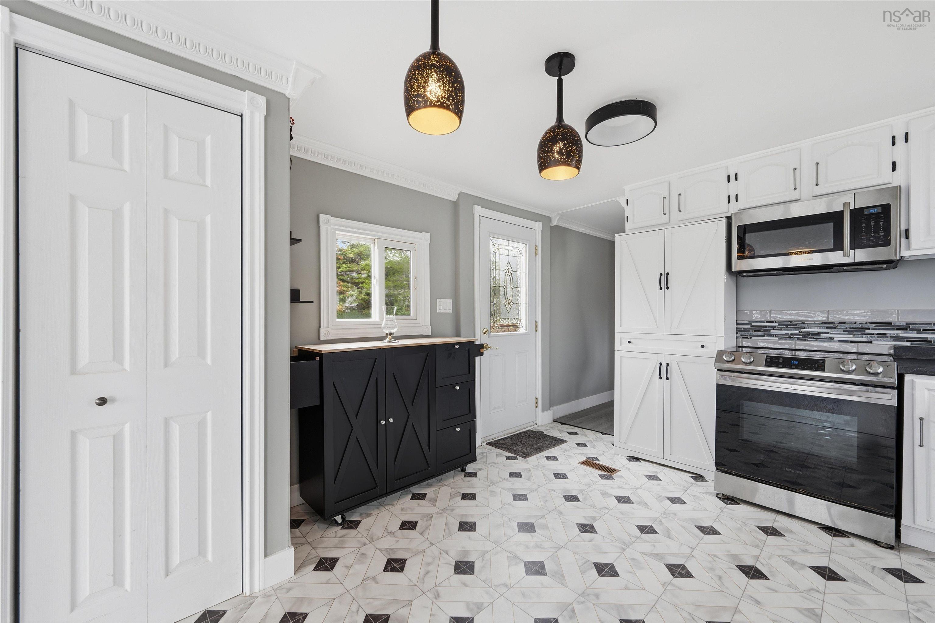 1 Bishop Avenue, Dartmouth, NS (MLS 202612431)