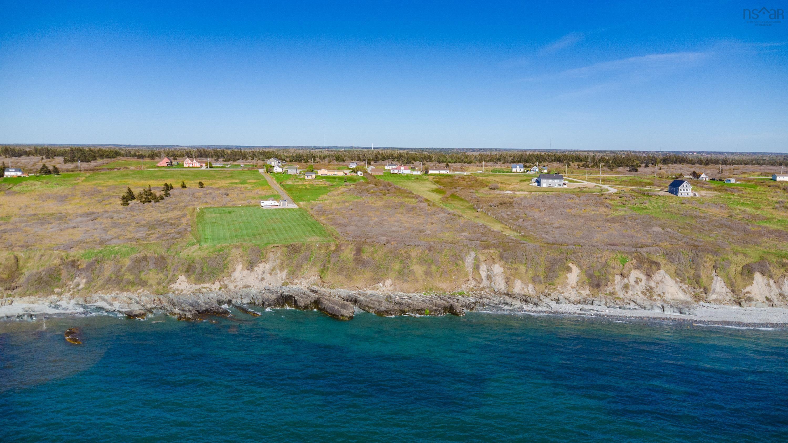 $549,900.00: 1837 Main Shore Road, Sandford