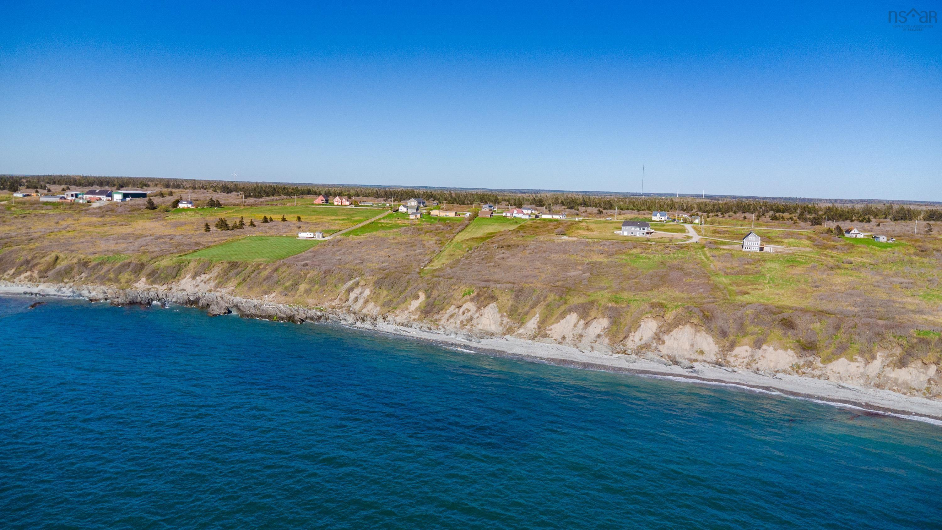 $549,900.00: 1837 Main Shore Road, Sandford