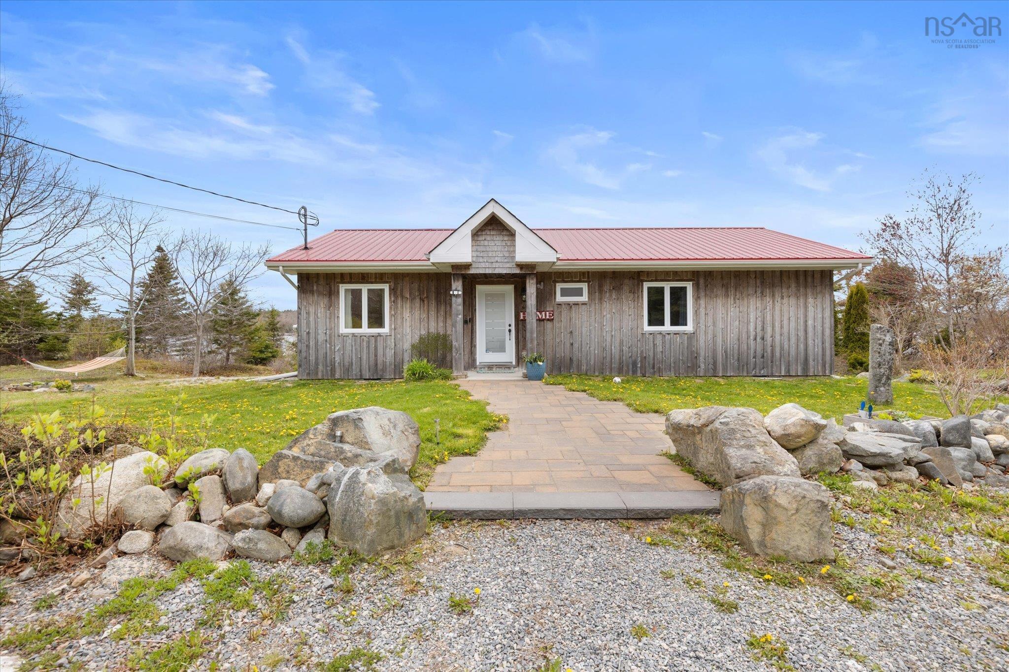 $424,999.00: 5853 3 Highway, East Jordan