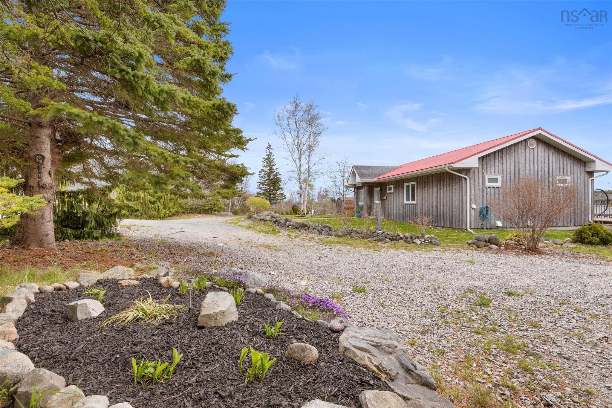 $424,999.00: 5853 3 Highway, East Jordan