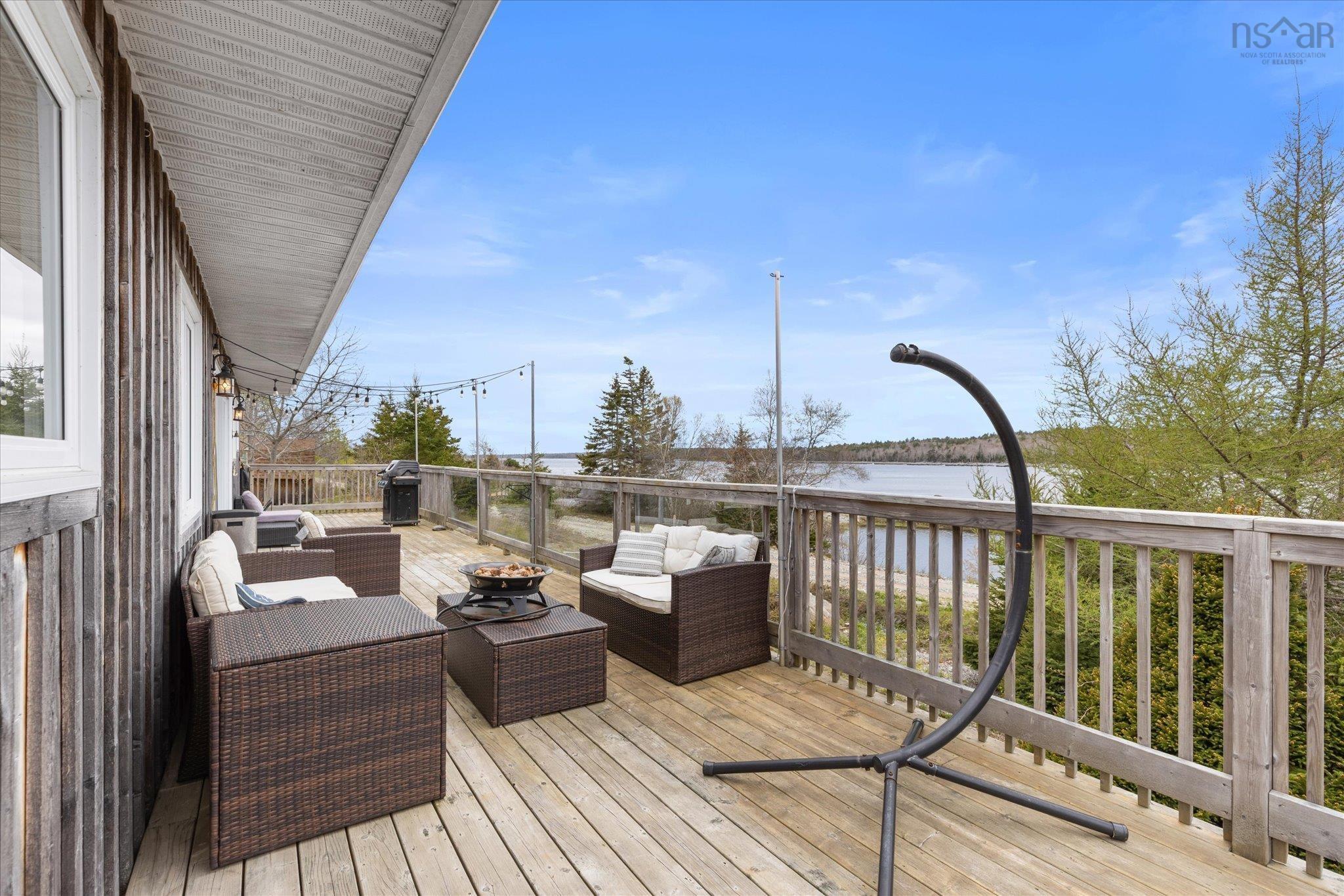 $424,999.00: 5853 3 Highway, East Jordan