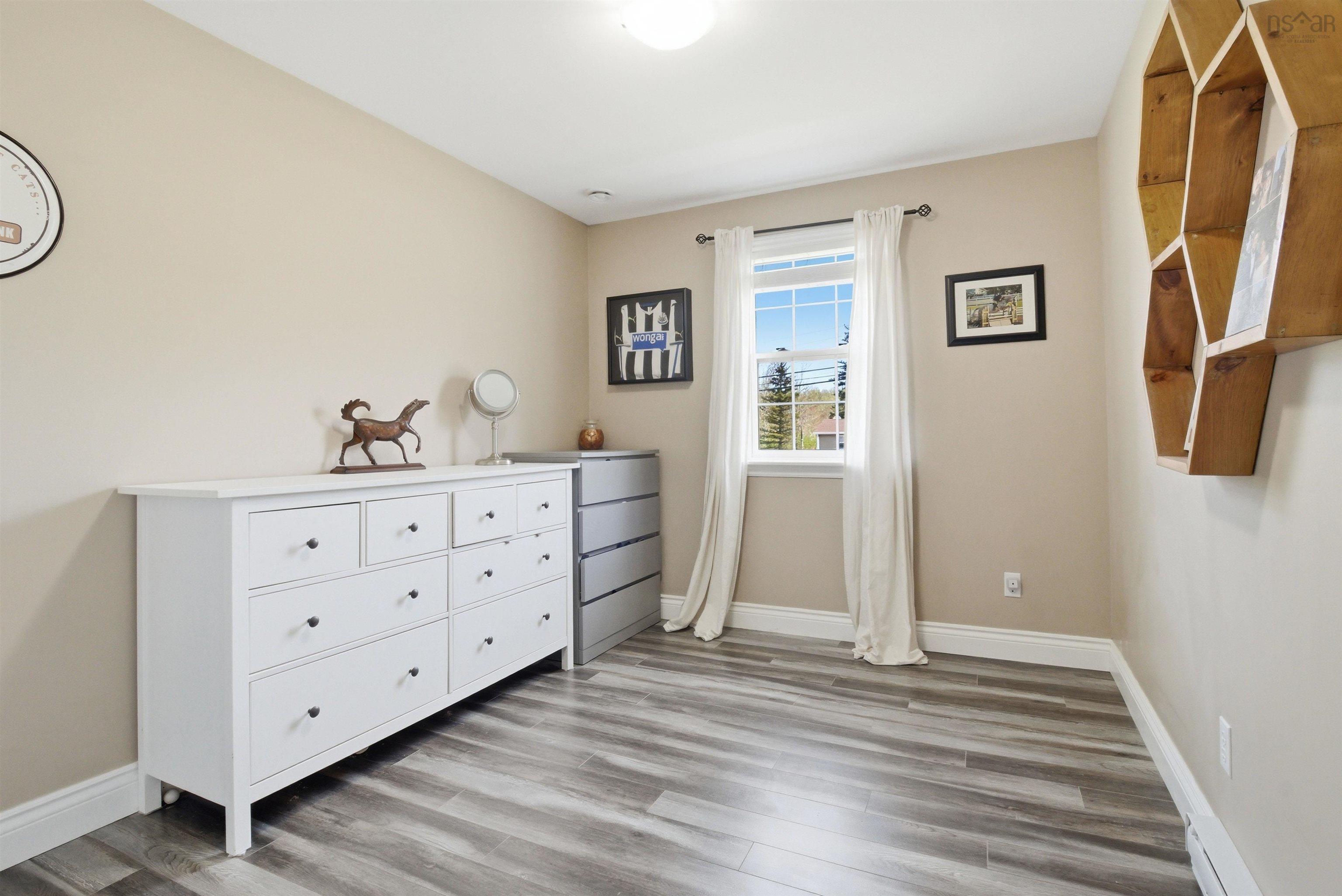 $299,900.00: 3725 Highway 215, Centre Burlington