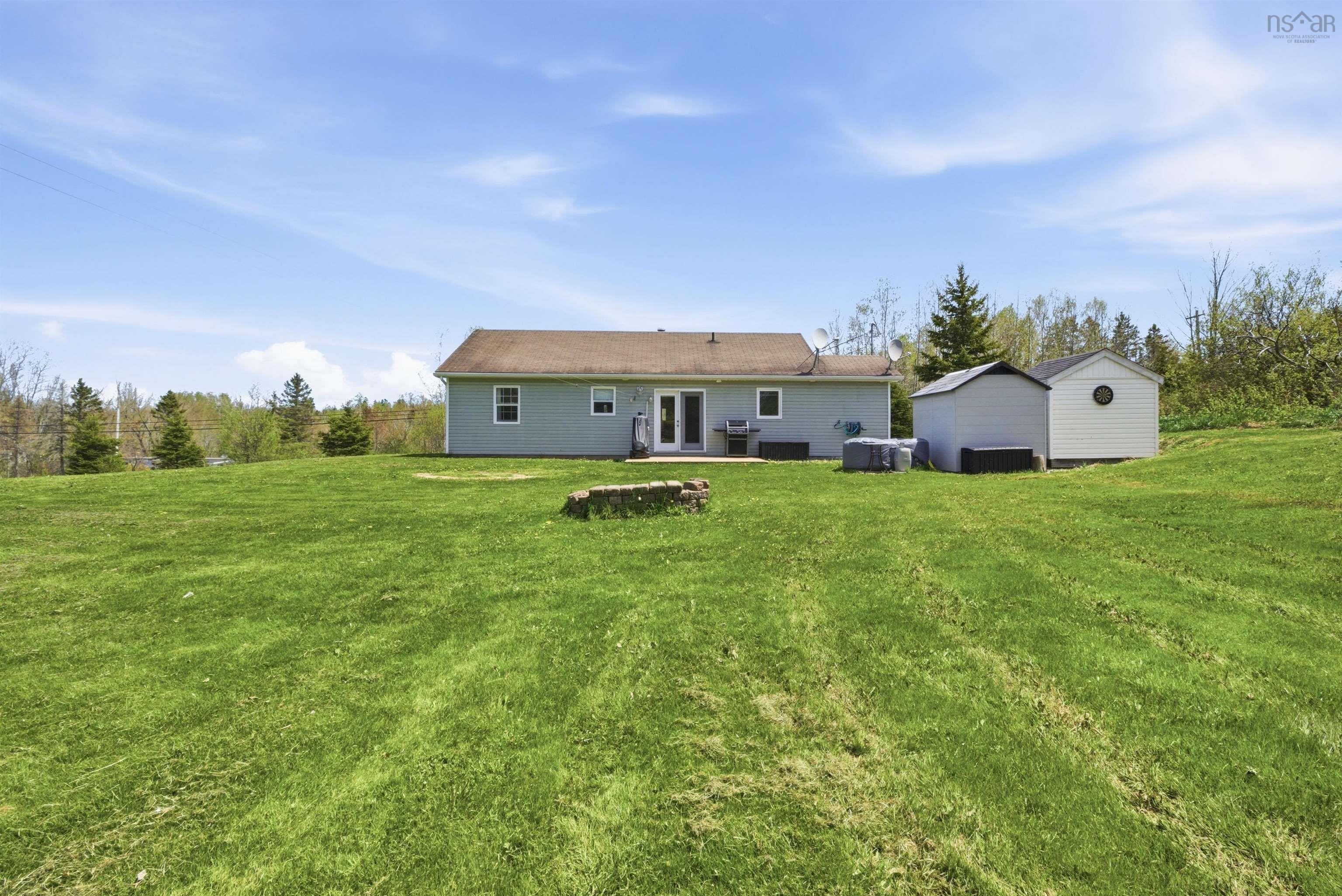 $299,900.00: 3725 Highway 215, Centre Burlington