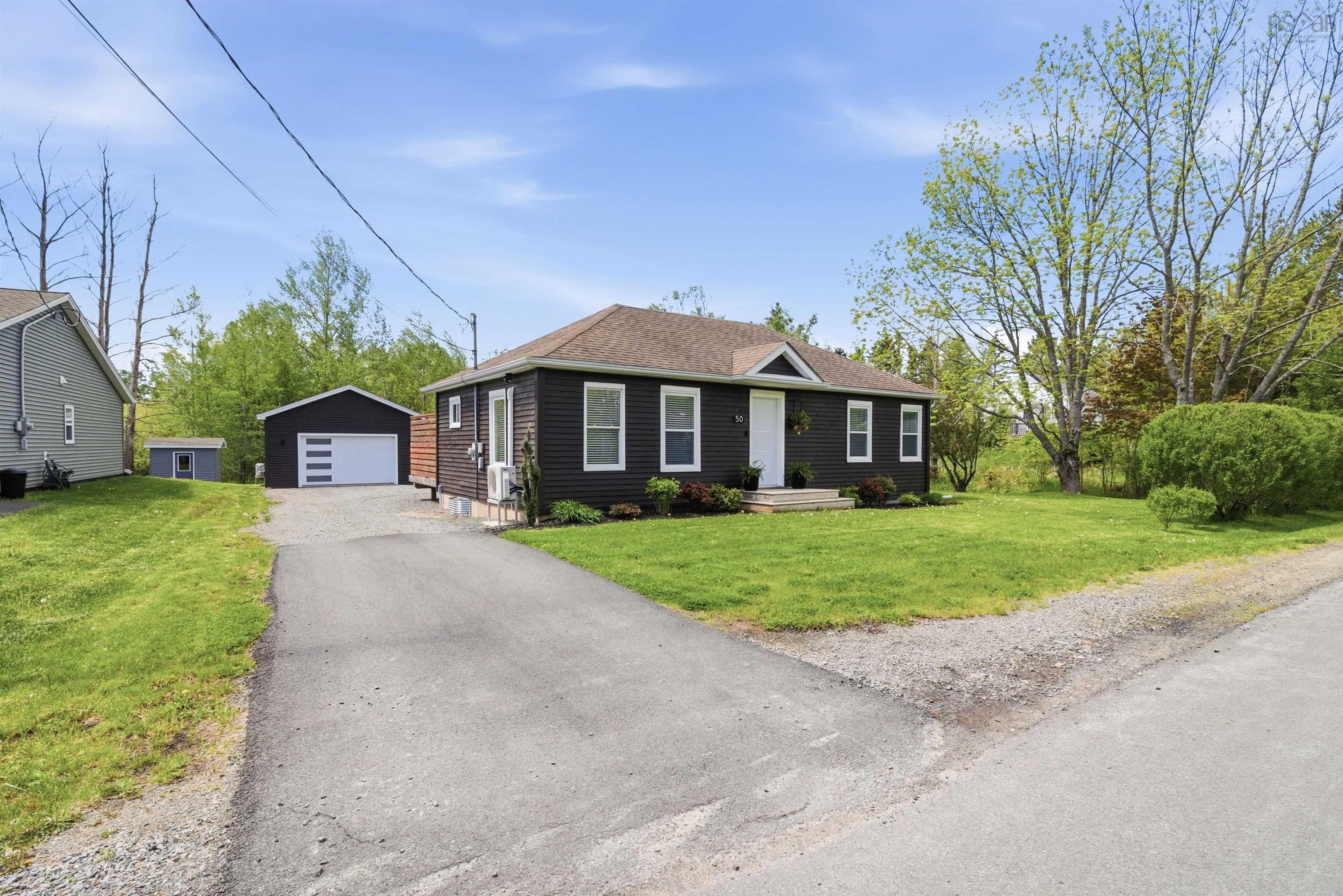 $399,900.00: 50 Green Lane, Falmouth