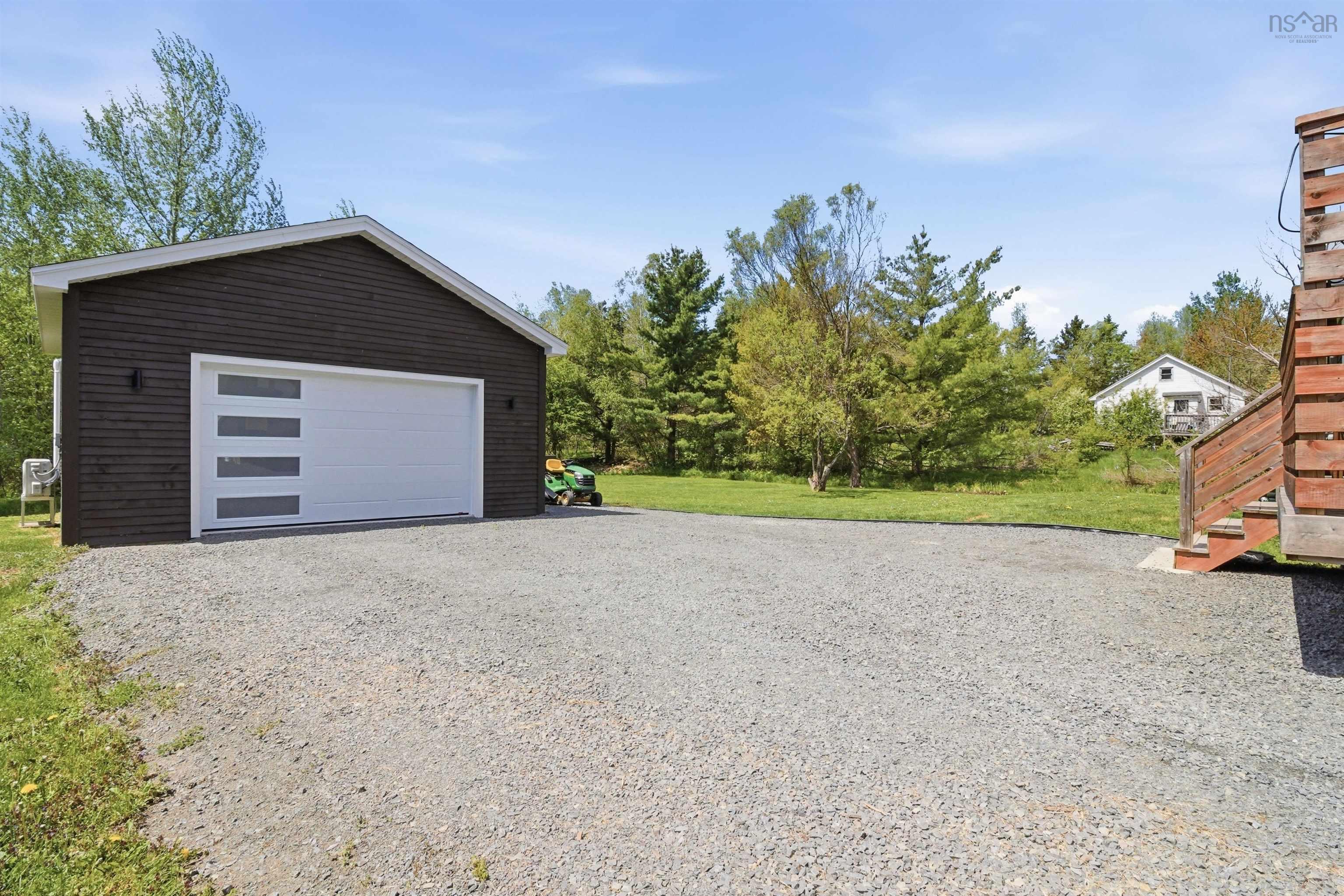 $399,900.00: 50 Green Lane, Falmouth