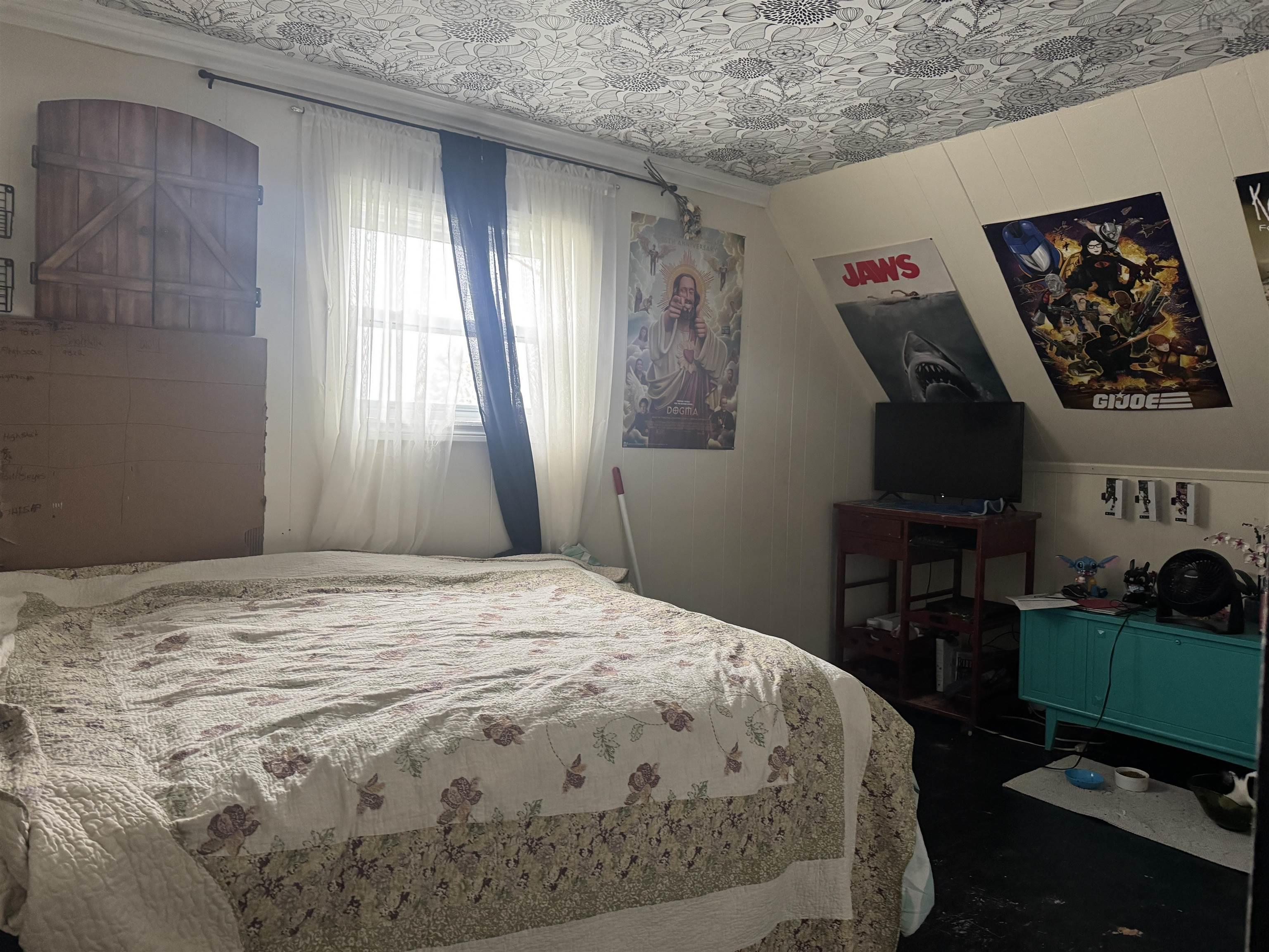 $129,000.00: 59 School Street, Florence