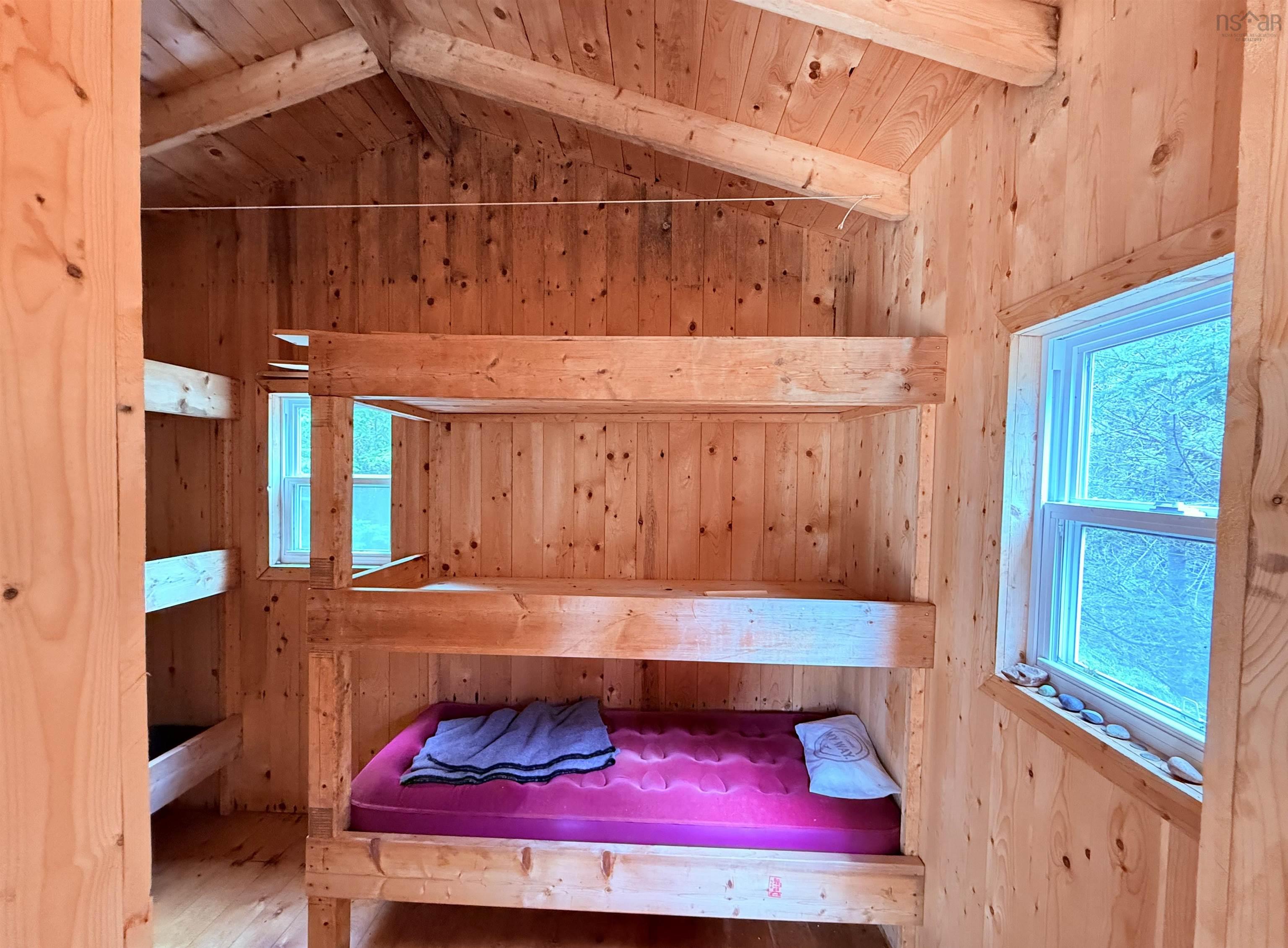 $217,000.00: Hartlings Island, Ecum Secum