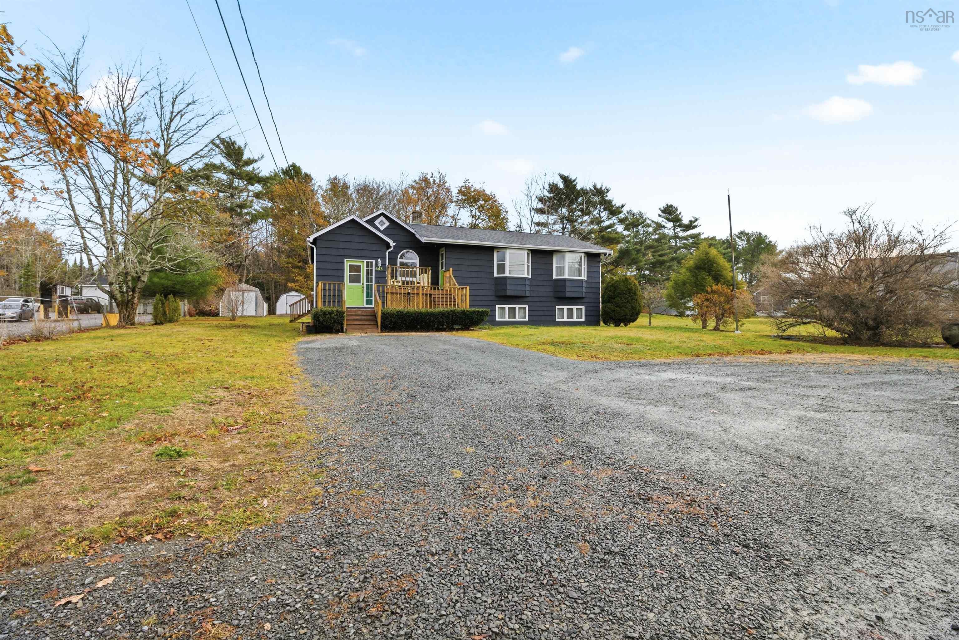 $504,900.00: 643 Highway 1, Mount Uniacke
