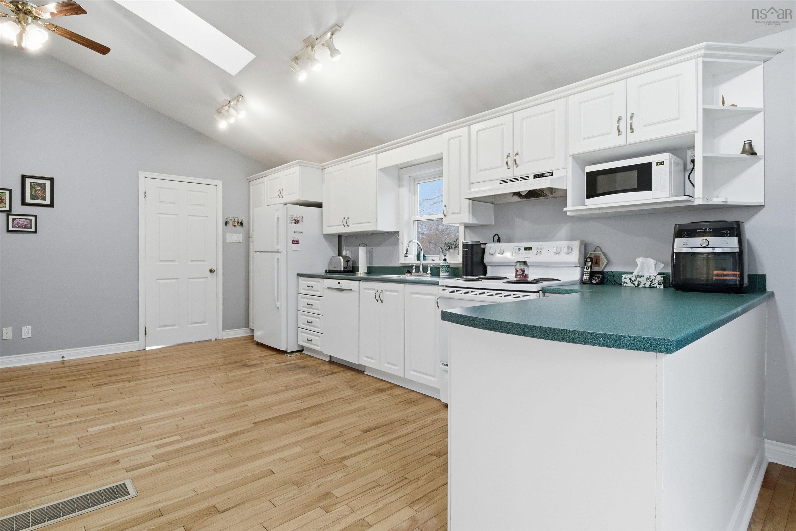 $504,900.00: 643 Highway 1, Mount Uniacke