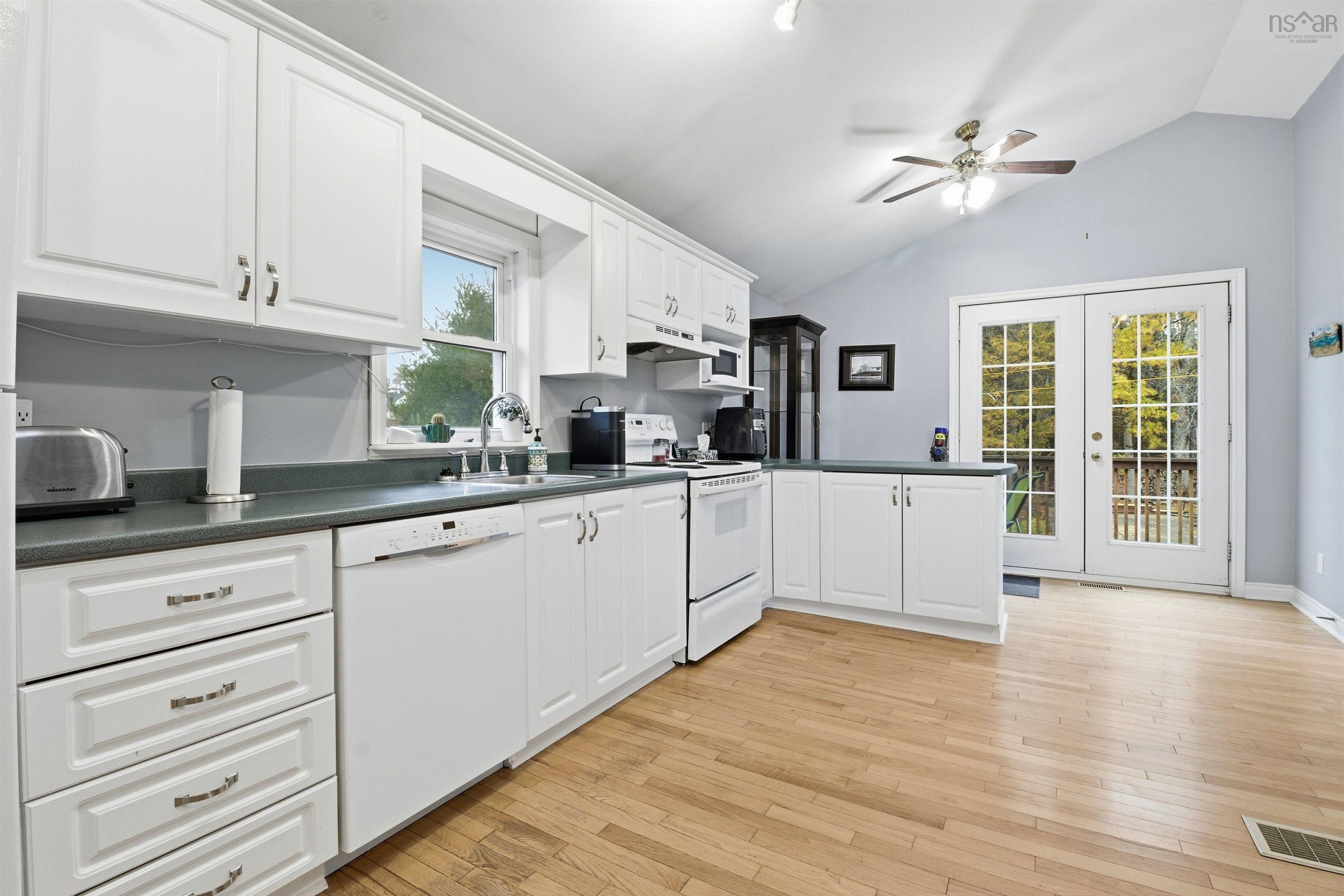 $504,900.00: 643 Highway 1, Mount Uniacke