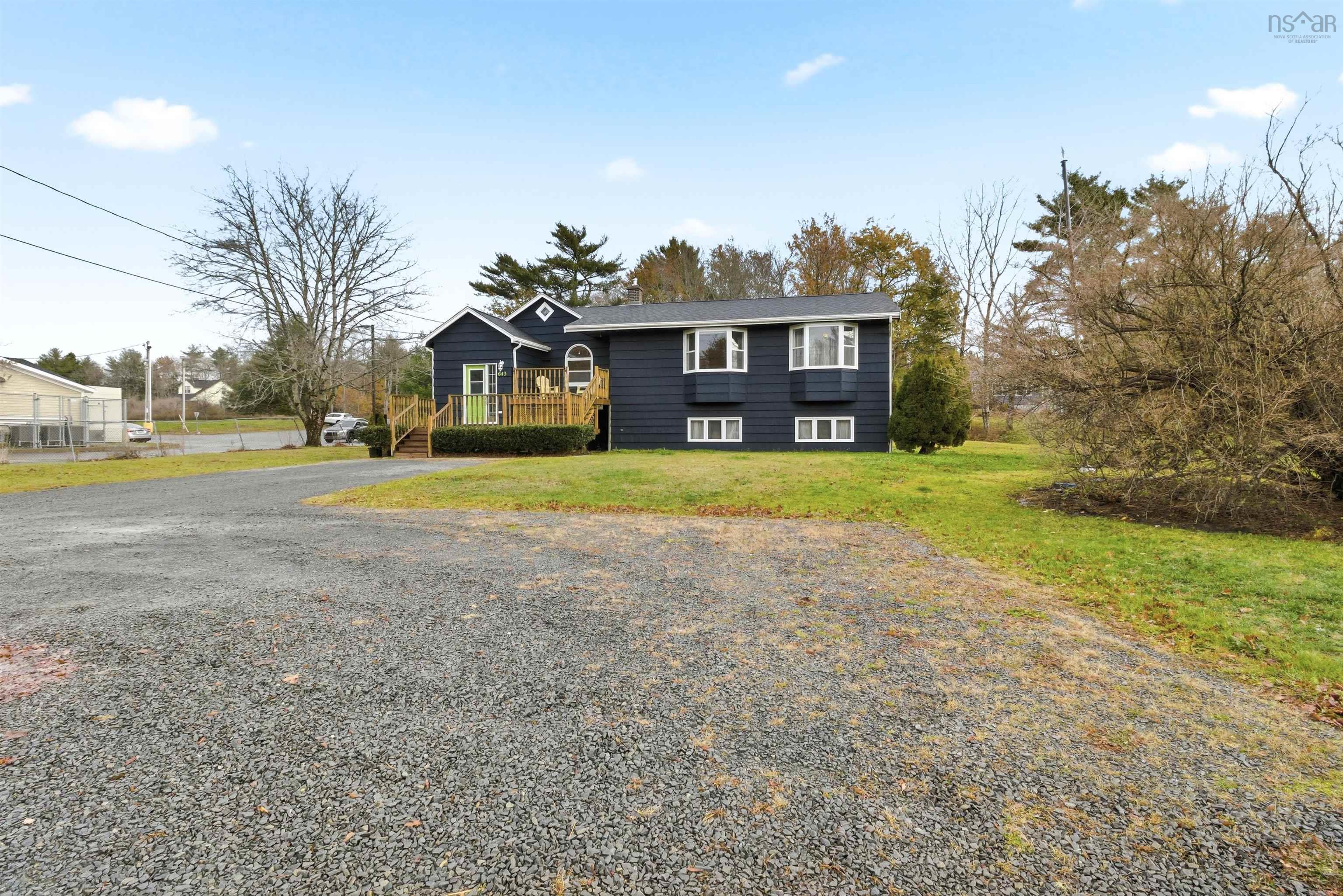 $504,900.00: 643 Highway 1, Mount Uniacke